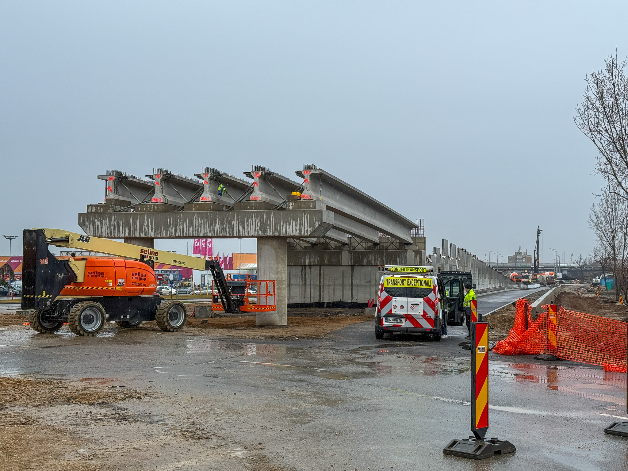 Pasaj ERA Oradea, se monteaza grinzile 26.01 (3)