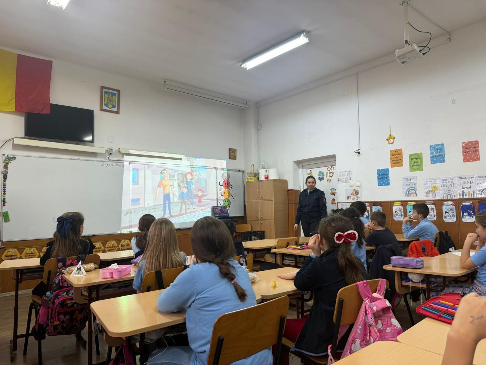 8a6084a4-8833-4aab-bd10-43949fc689d8