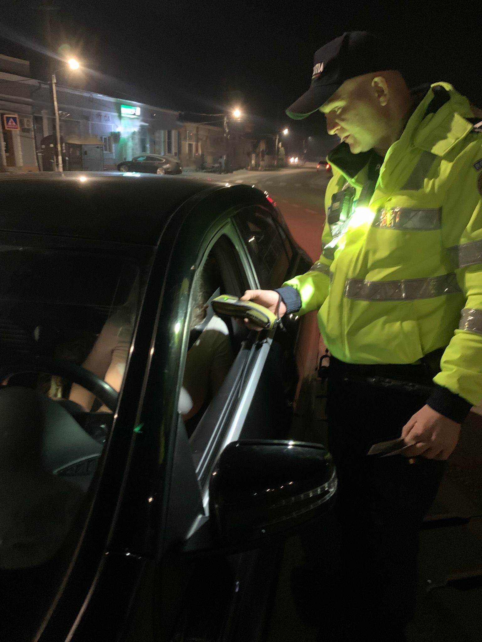 b7bc8926-fe89-4858-a986-feaf587523e3