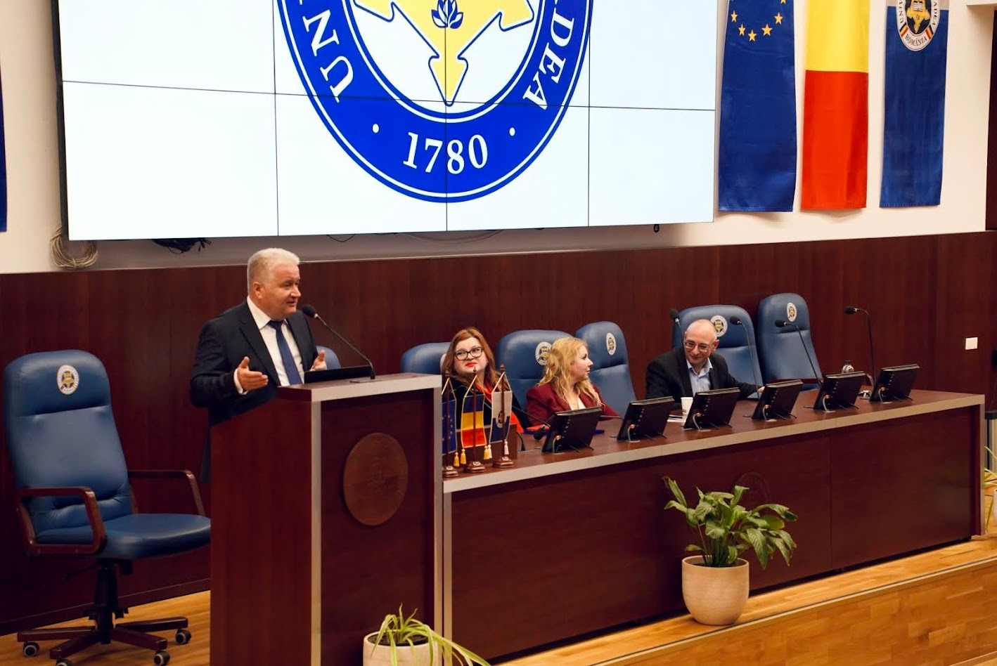 WhatsApp Image 2026-02-17 at 19.37.32