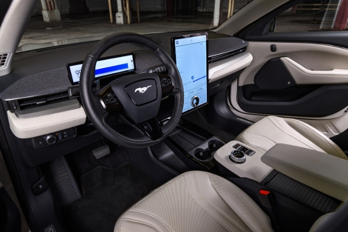 Mustang Mach E Oficial 6