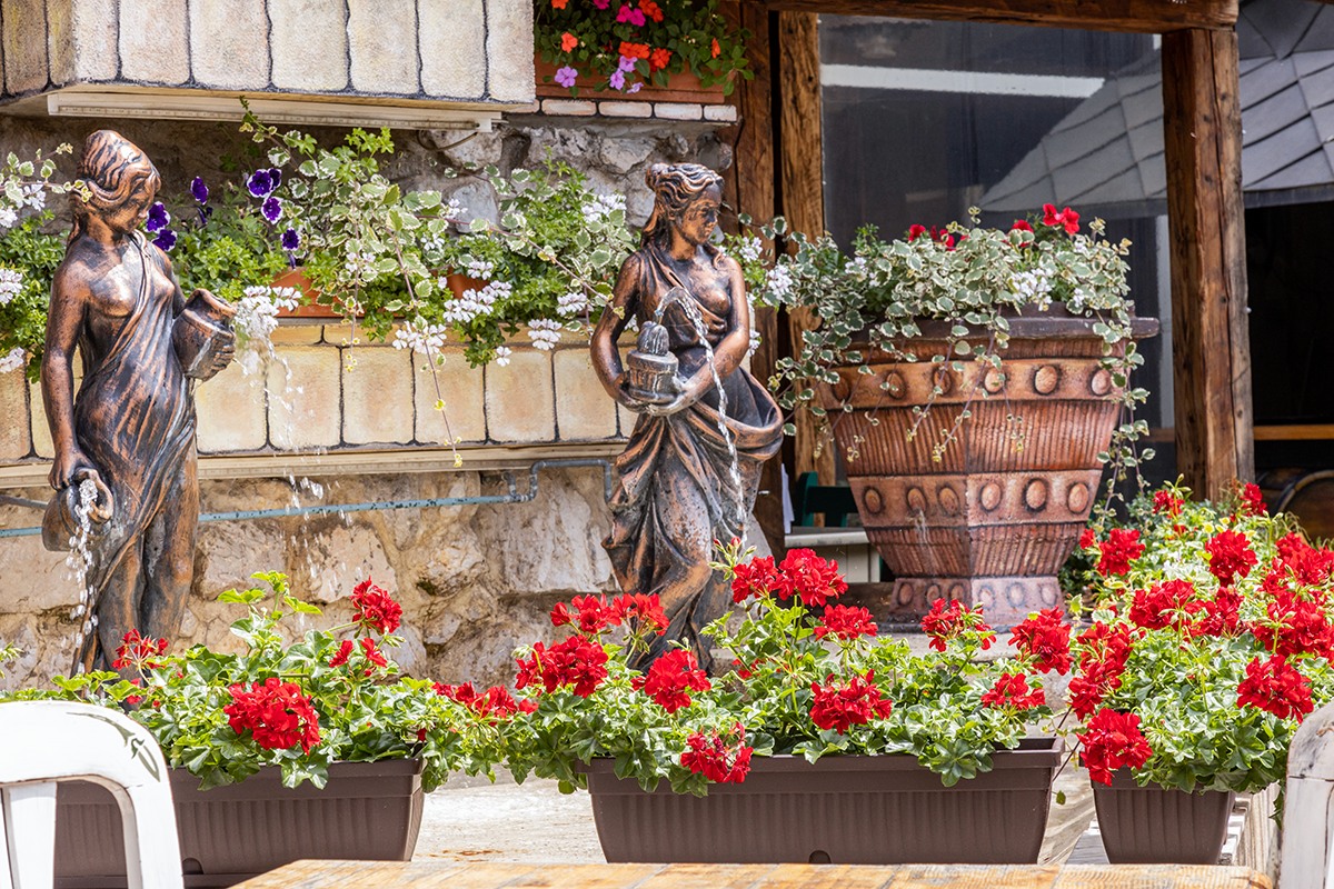 487759342_1171178451684725_8645438453508442286_n