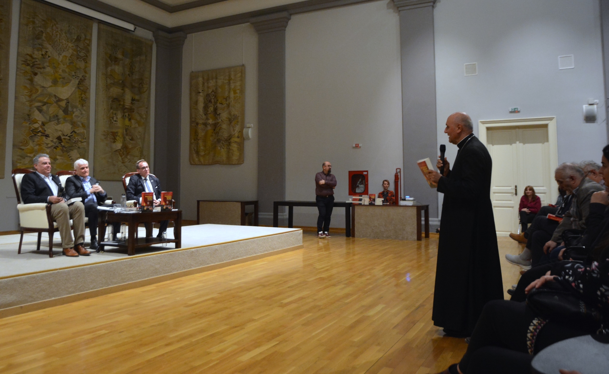 Lansare carte Gabriel Moisa (14)