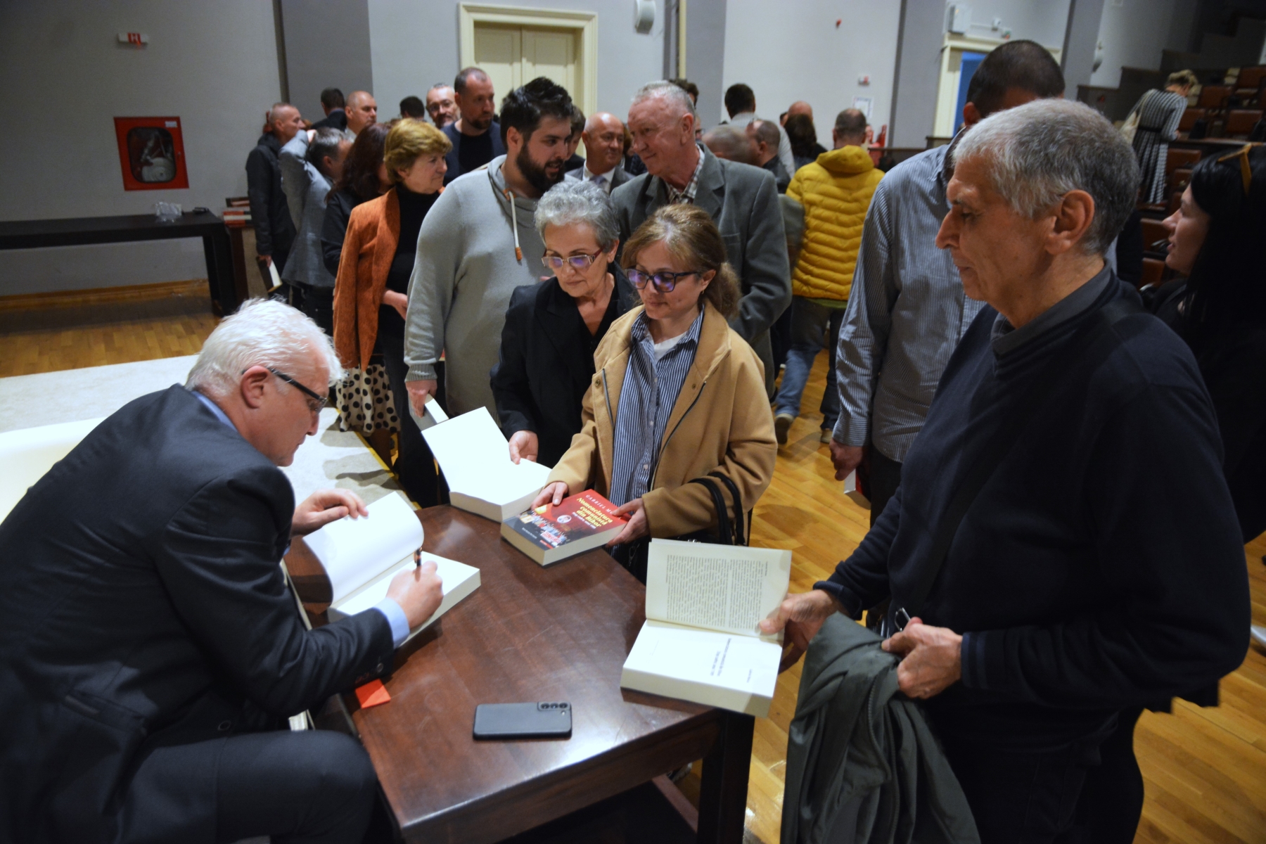 Lansare carte Gabriel Moisa (33)