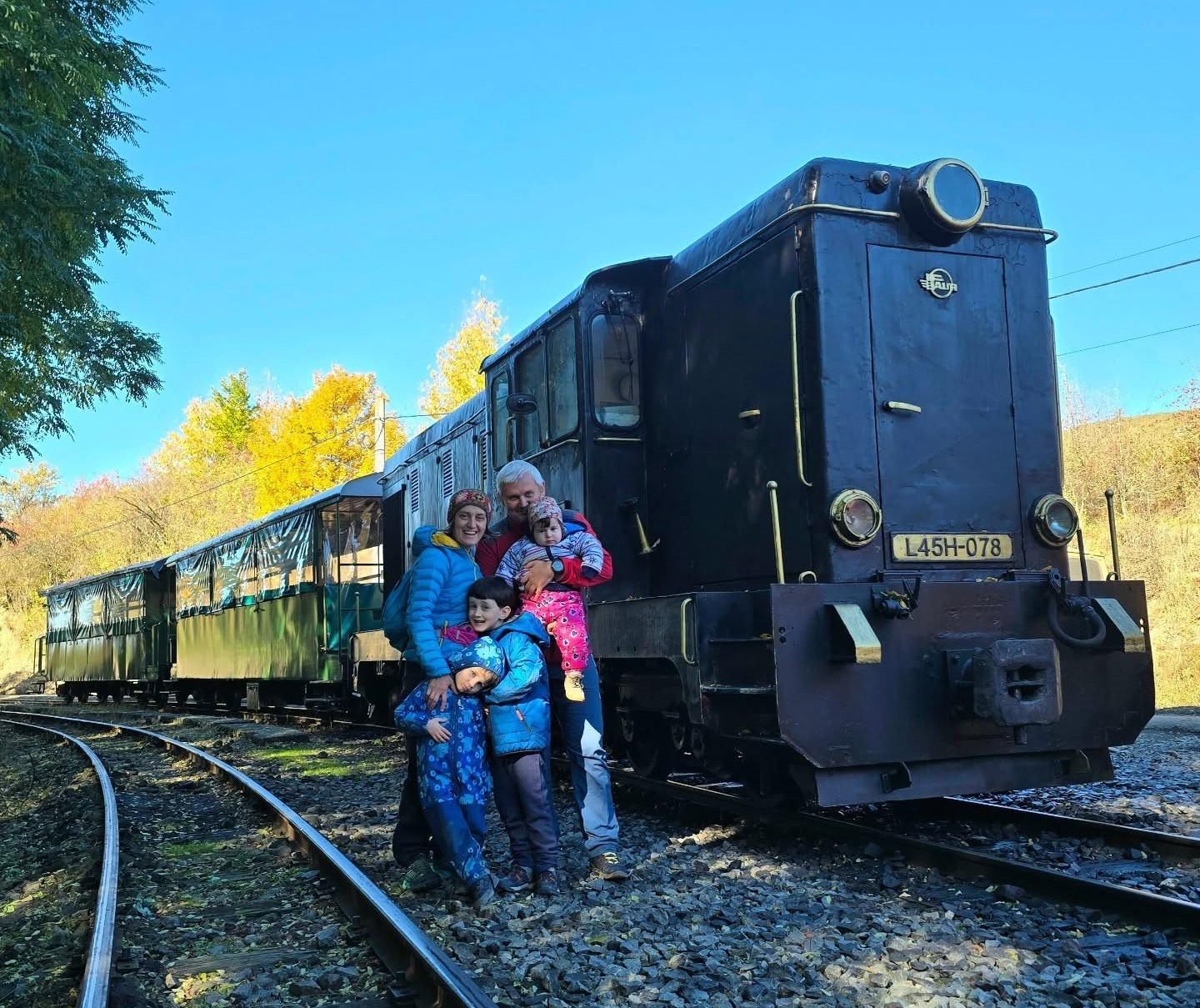 1familia orosmedalion2