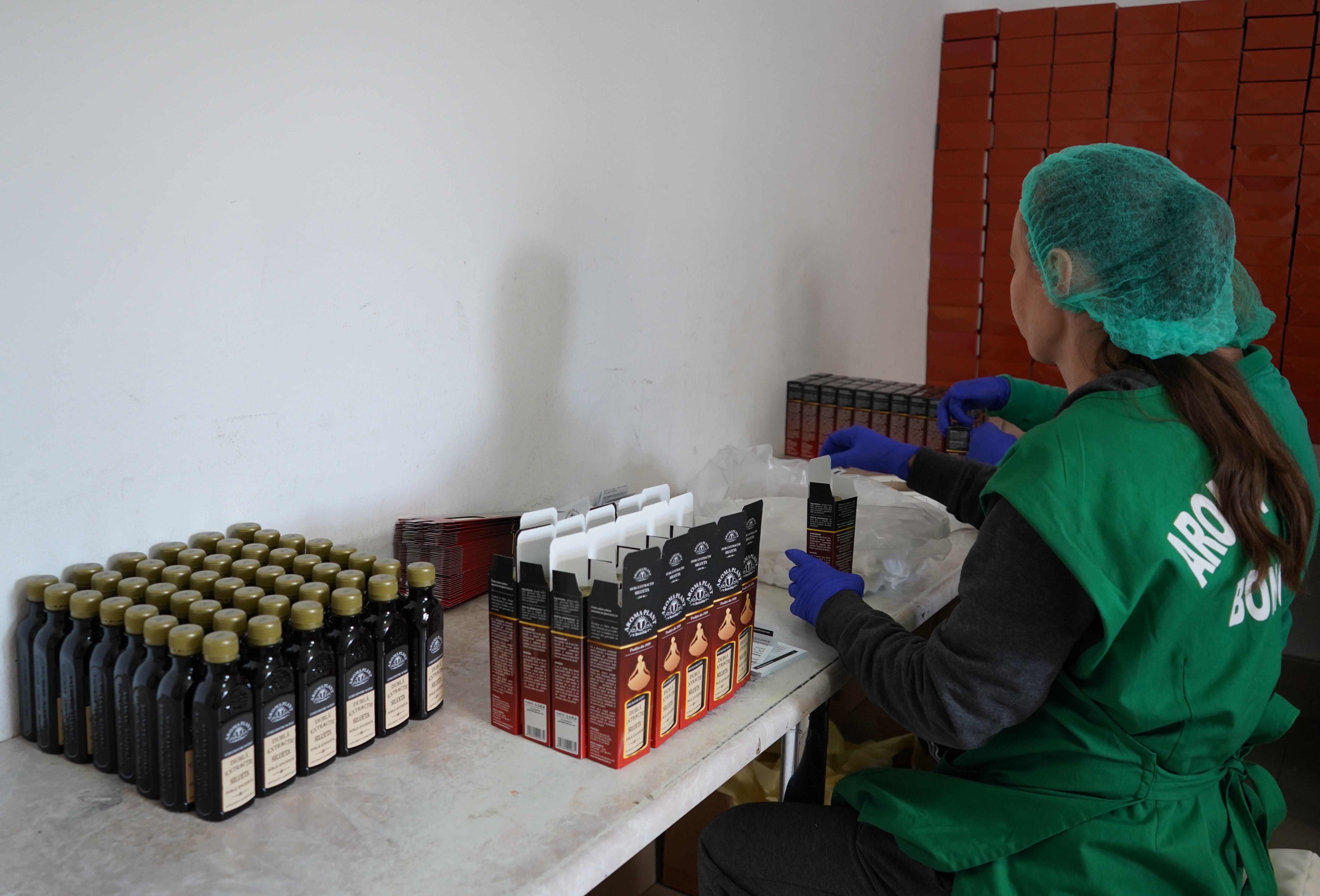 AMBALAREA TINCTURILOR