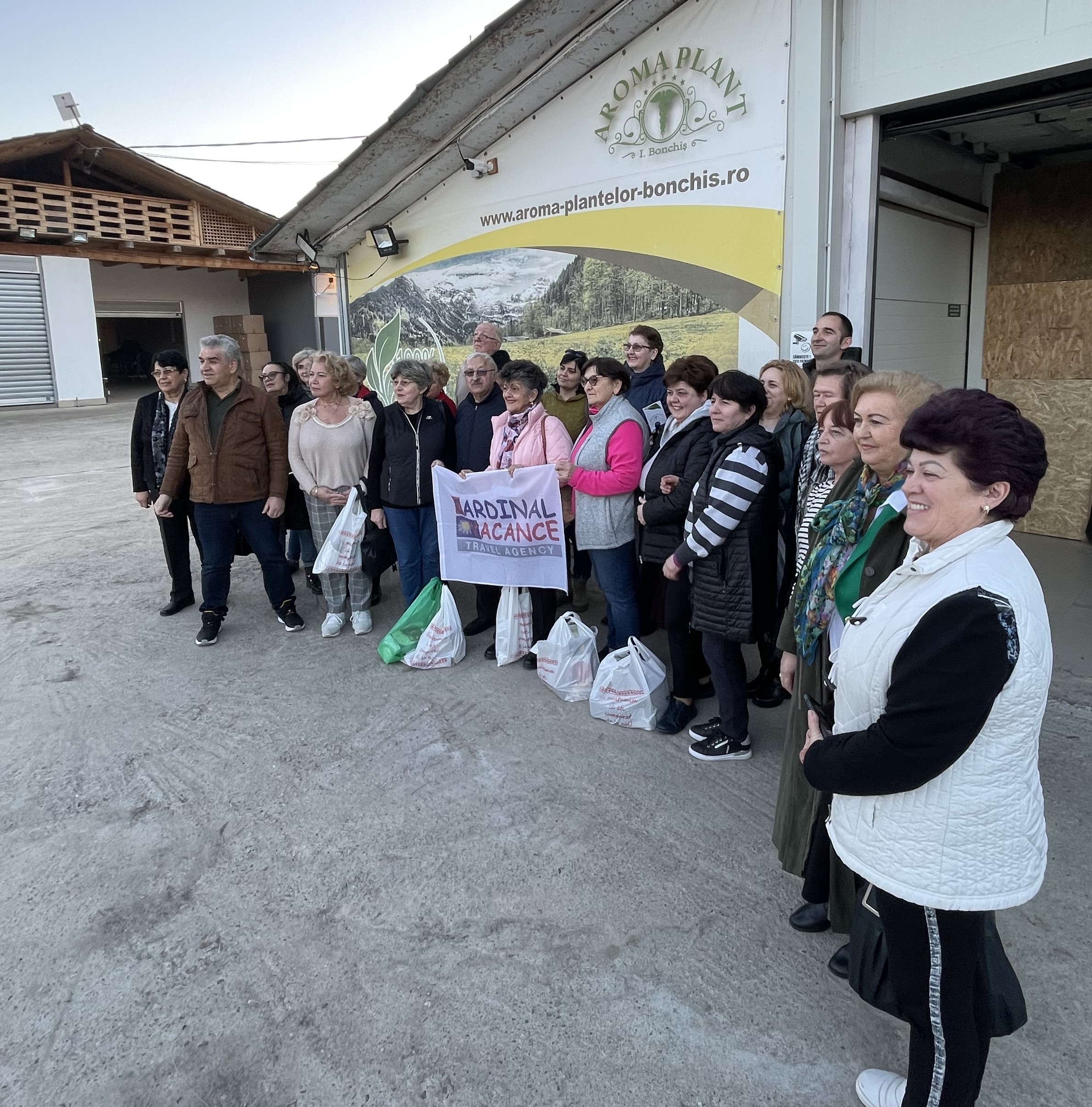 VIZITA TURISTILOR (2)