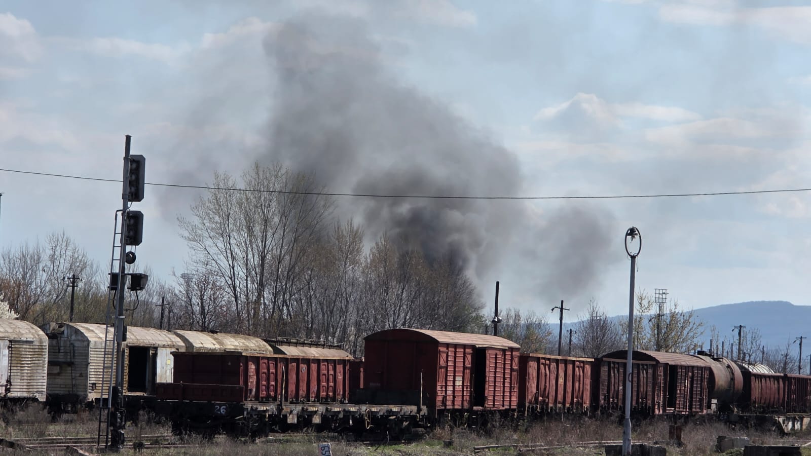 incendiu-vagon-dezafectat 2