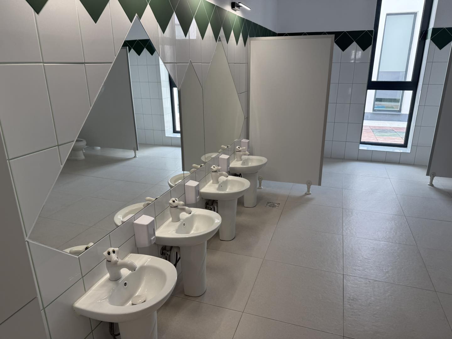 658866973_1353548316808638_3919999721223079670_n