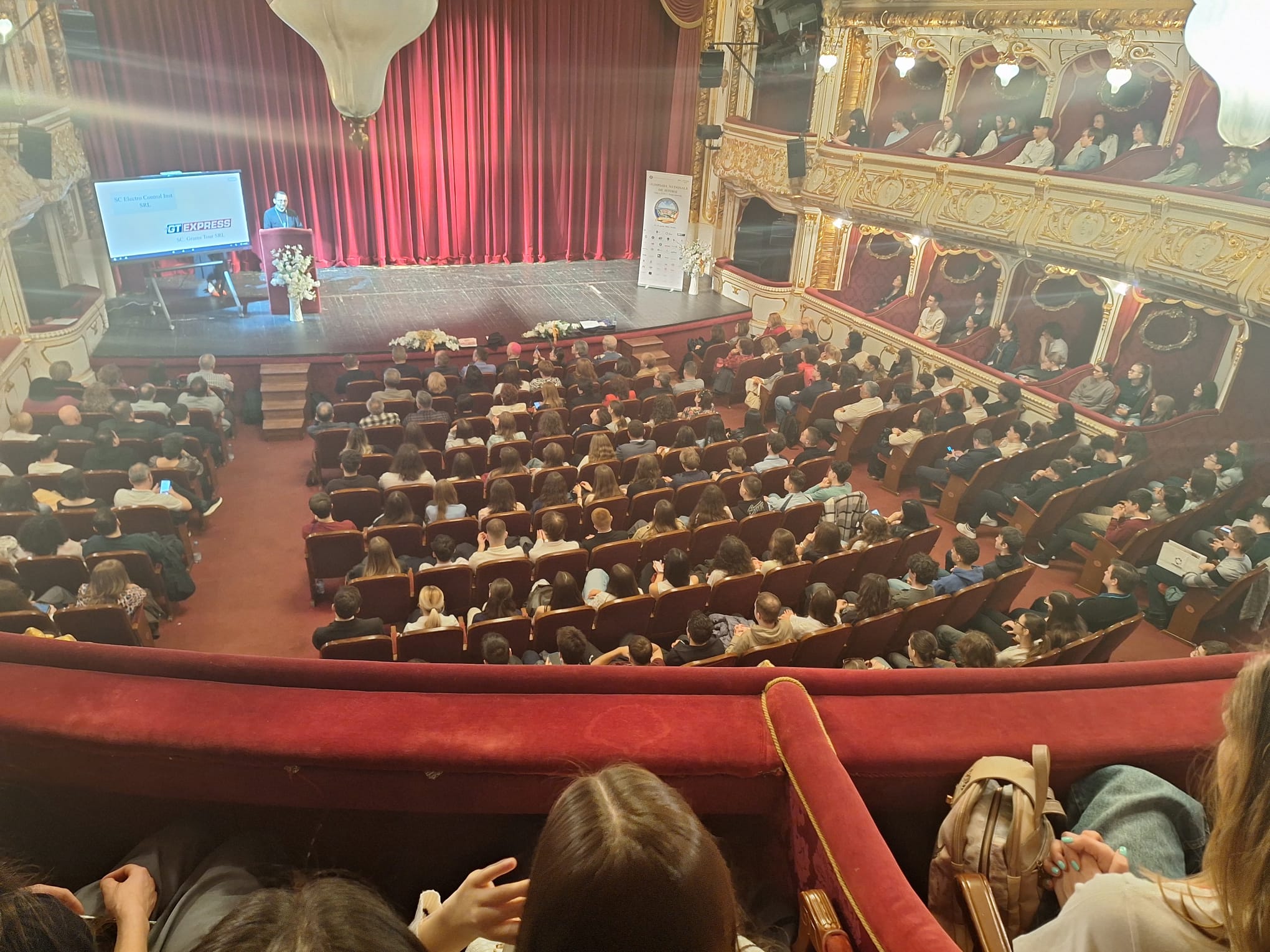 olimpiada-nationala-istorie-oradea-regina-maria-teatru