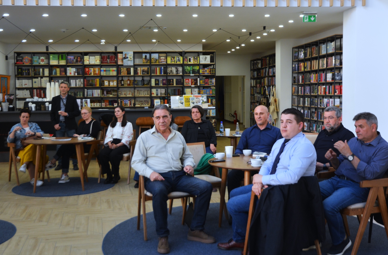 Lansare de carte, Acvariul, de Dan-Liviu Boeriu (14)