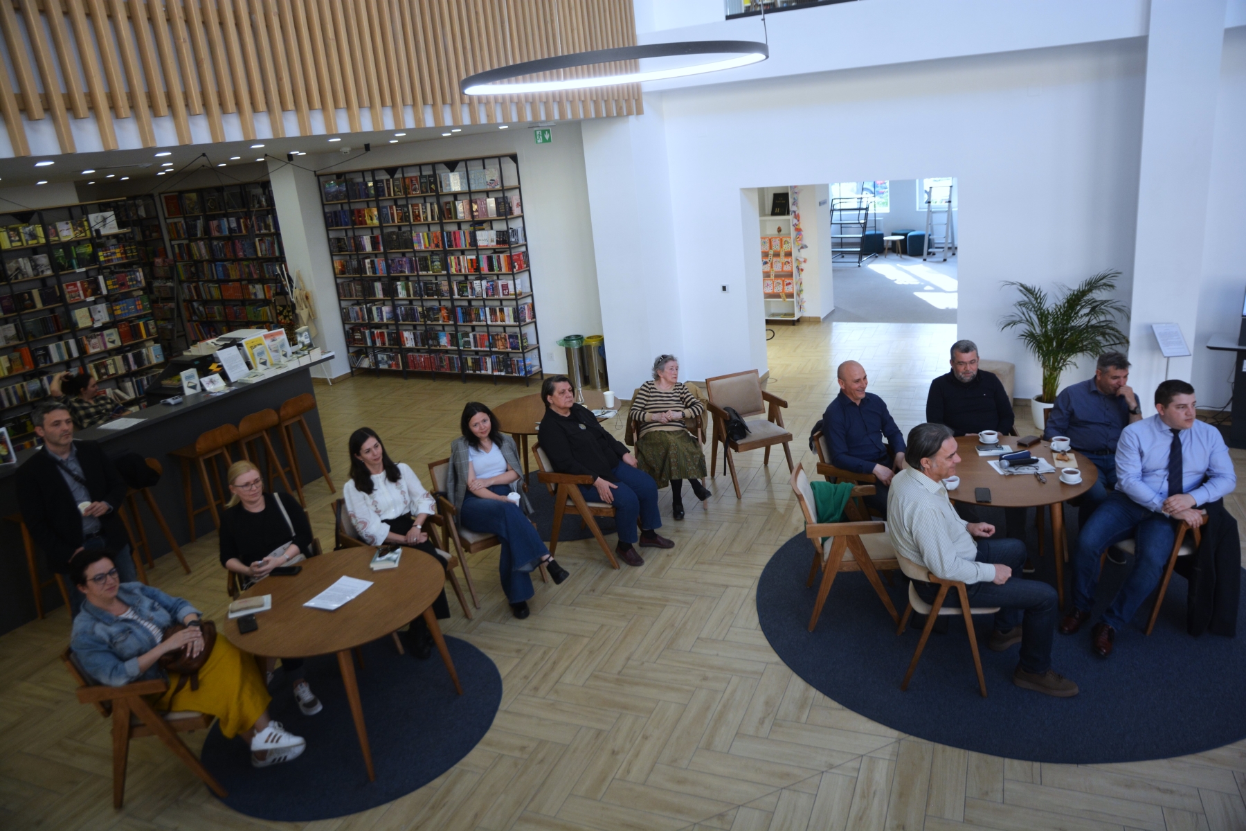 Lansare de carte, Acvariul, de Dan-Liviu Boeriu (15)