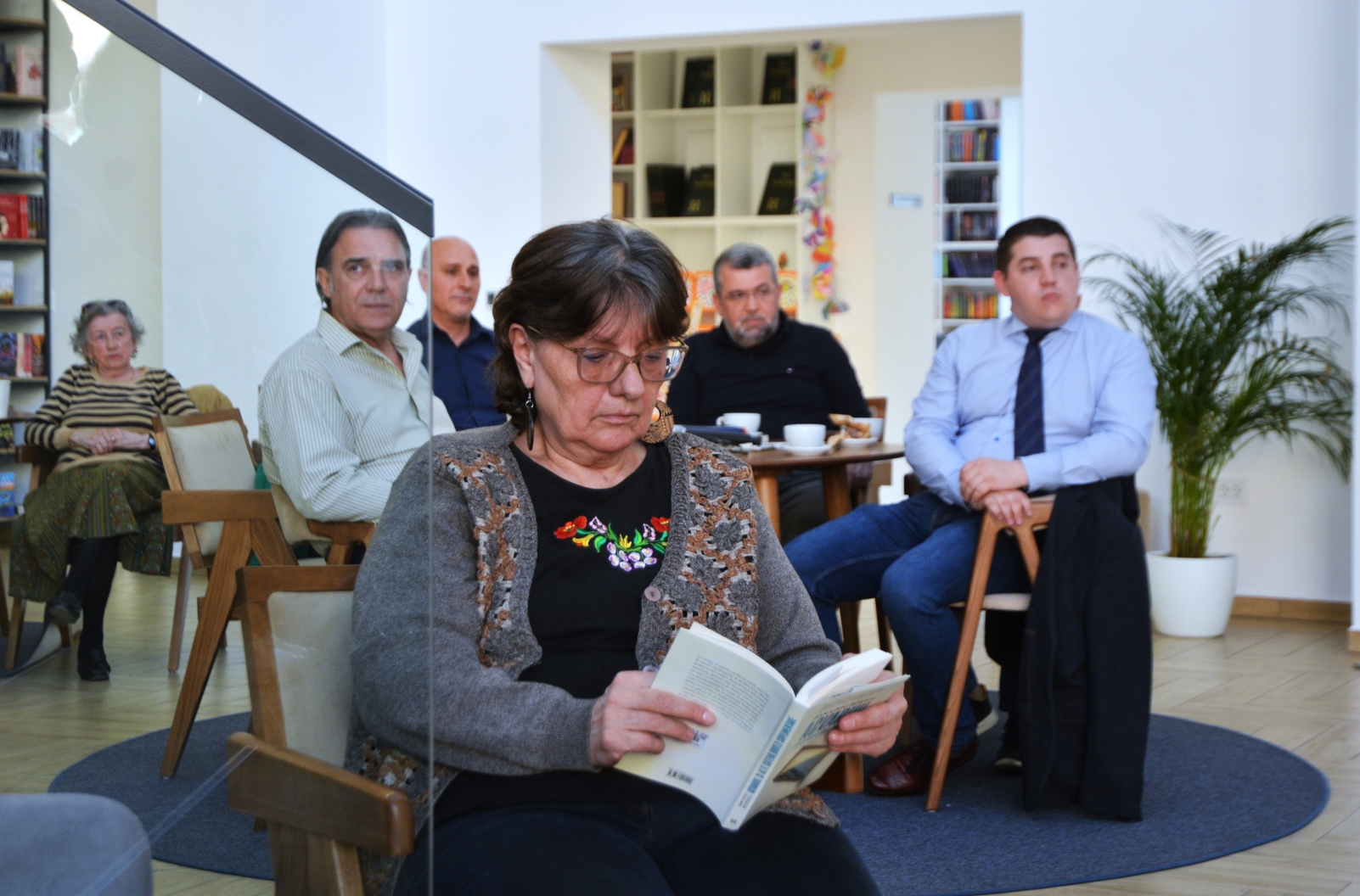 Lansare de carte, Acvariul, de Dan-Liviu Boeriu (22)