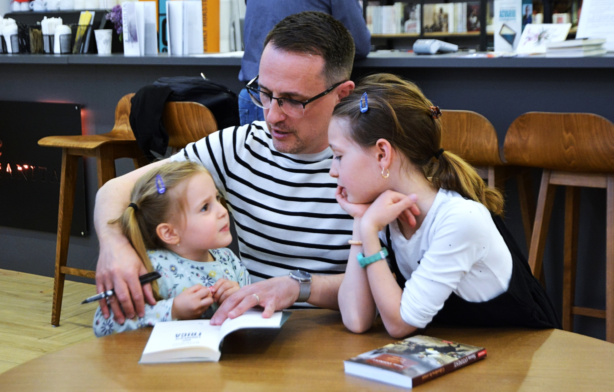 Lansare de carte, Acvariul, de Dan-Liviu Boeriu (61)