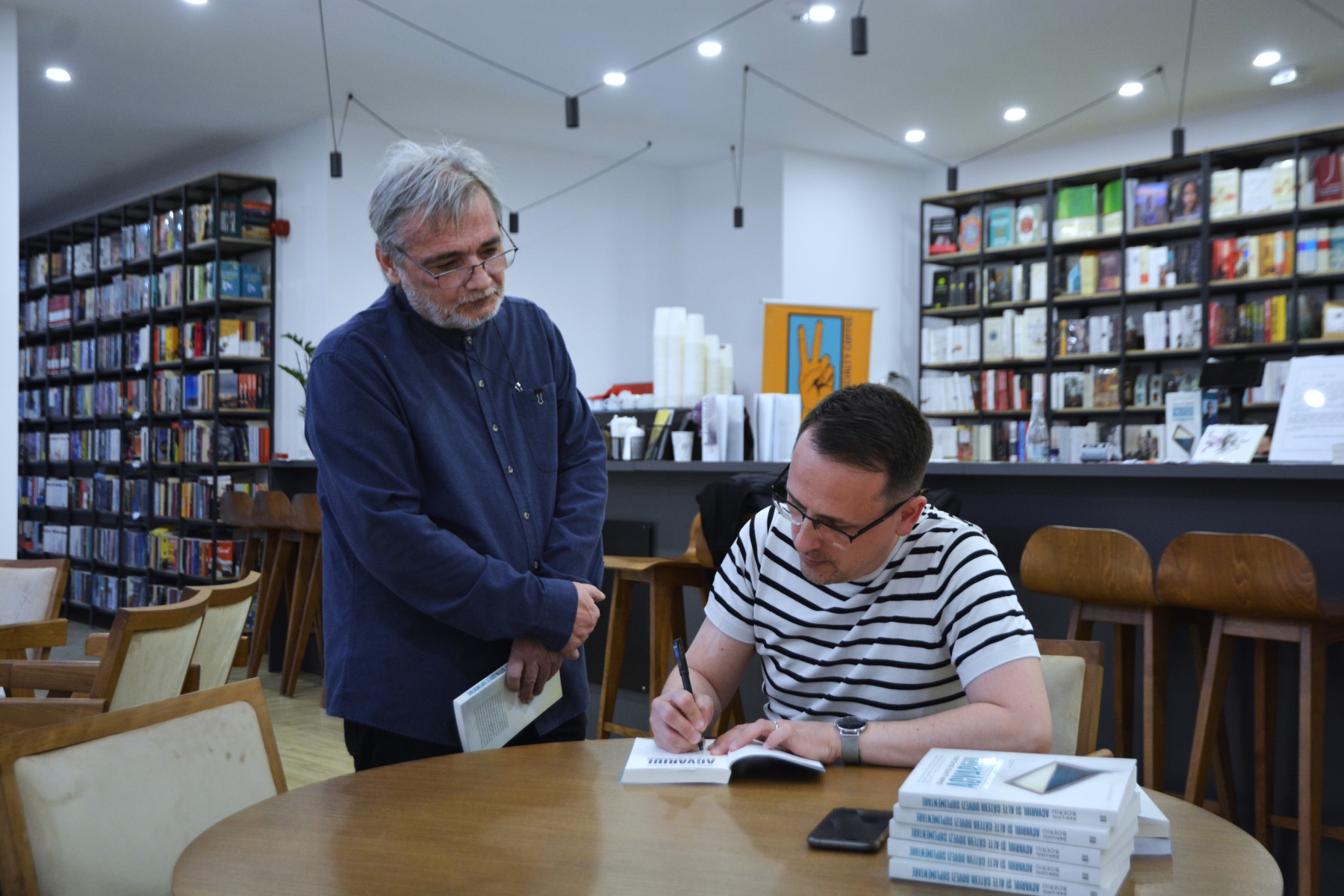 Lansare de carte, Acvariul, de Dan-Liviu Boeriu (89)