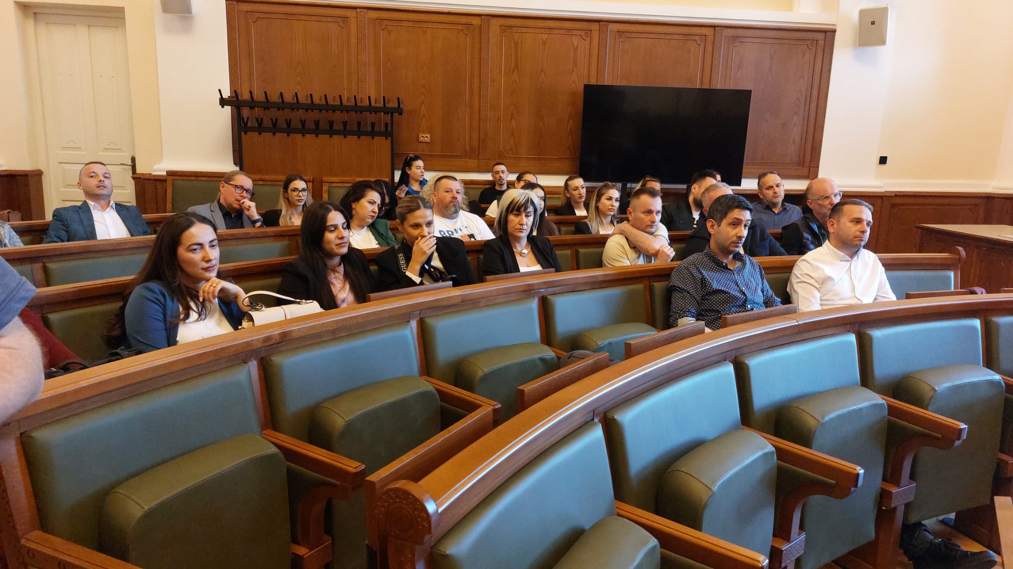 dezbatere-jocuri-noroc-pacanele-consultare-publica-07