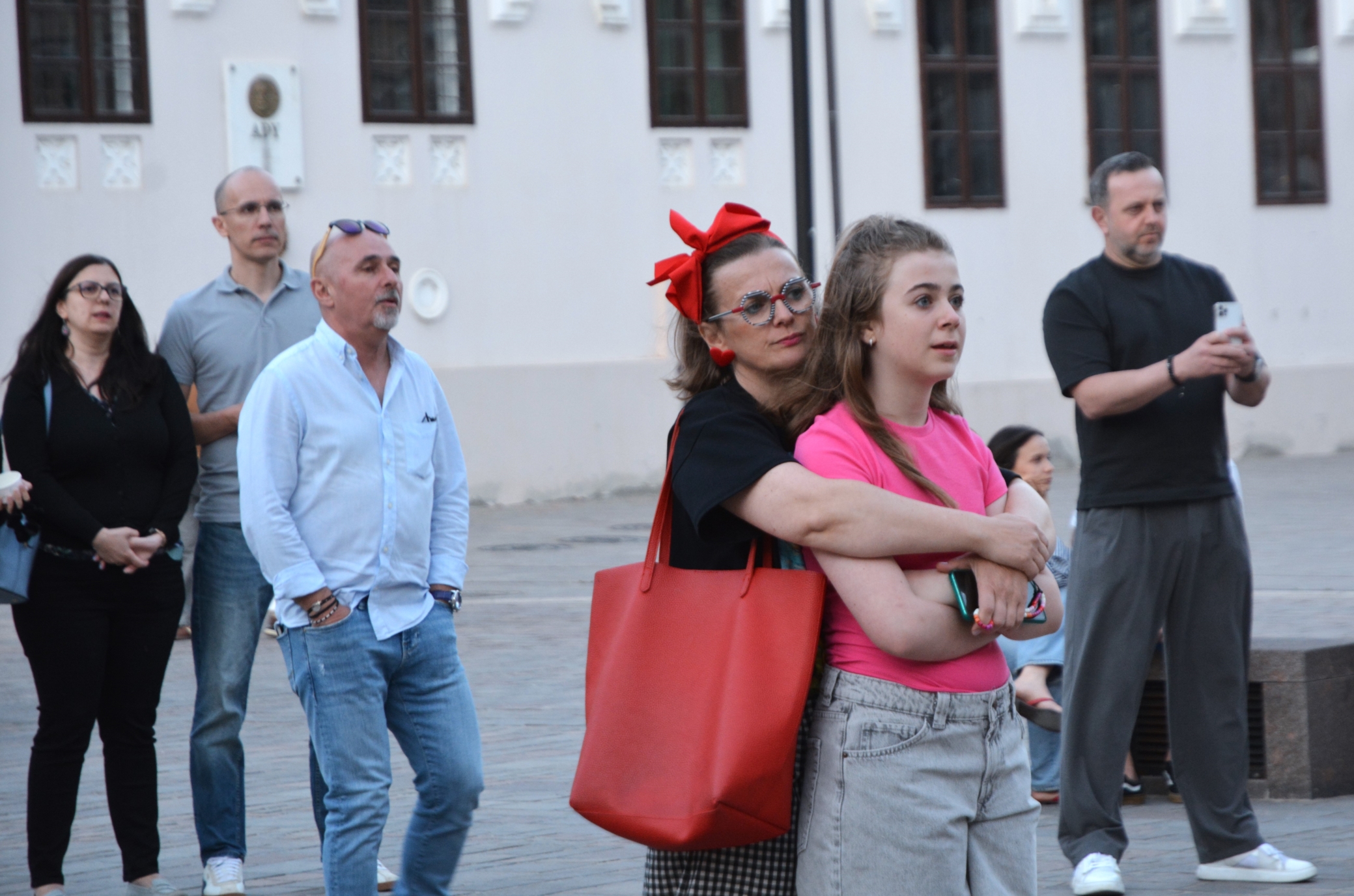 Arta ne uneşte (175)
