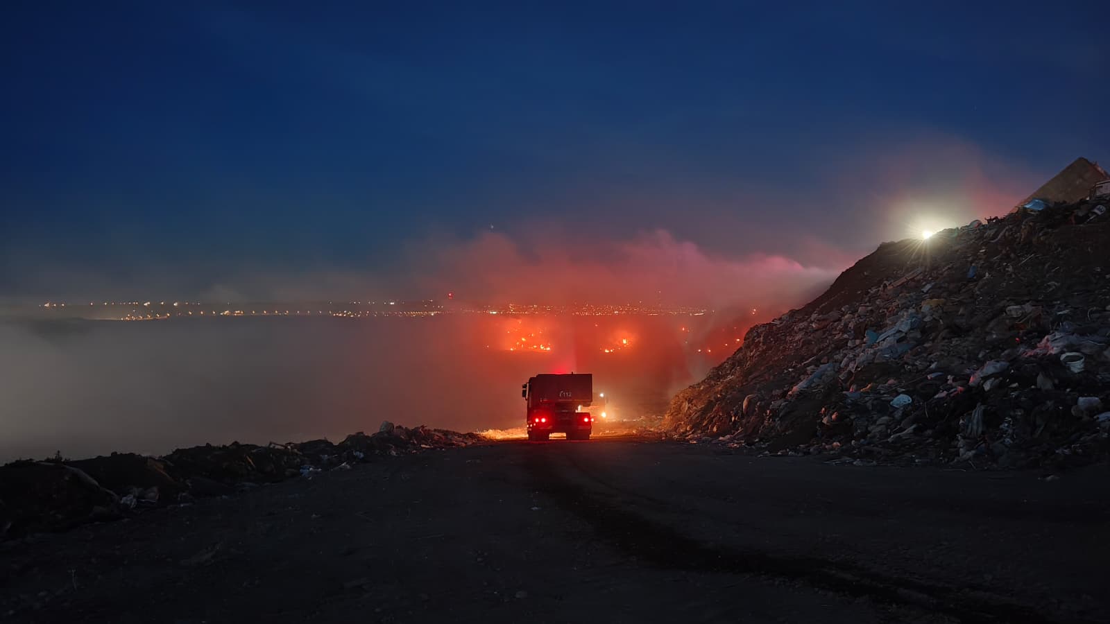incendiu-groapa-gunoi-oradea-03