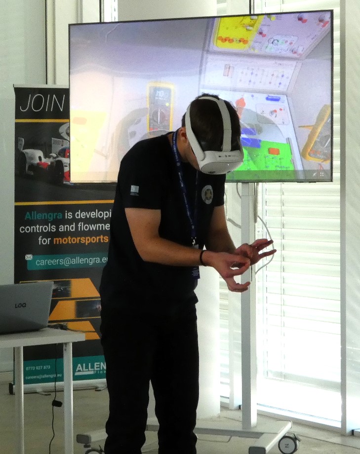 studenti-campus-virtual-inteligenta-artificiala