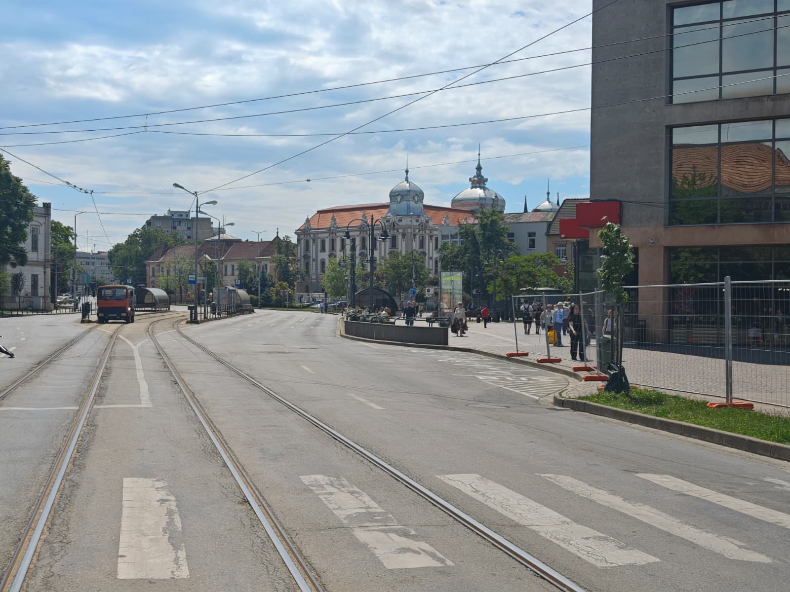 deviere-trafic-magazin-crisul-gara-pasaj