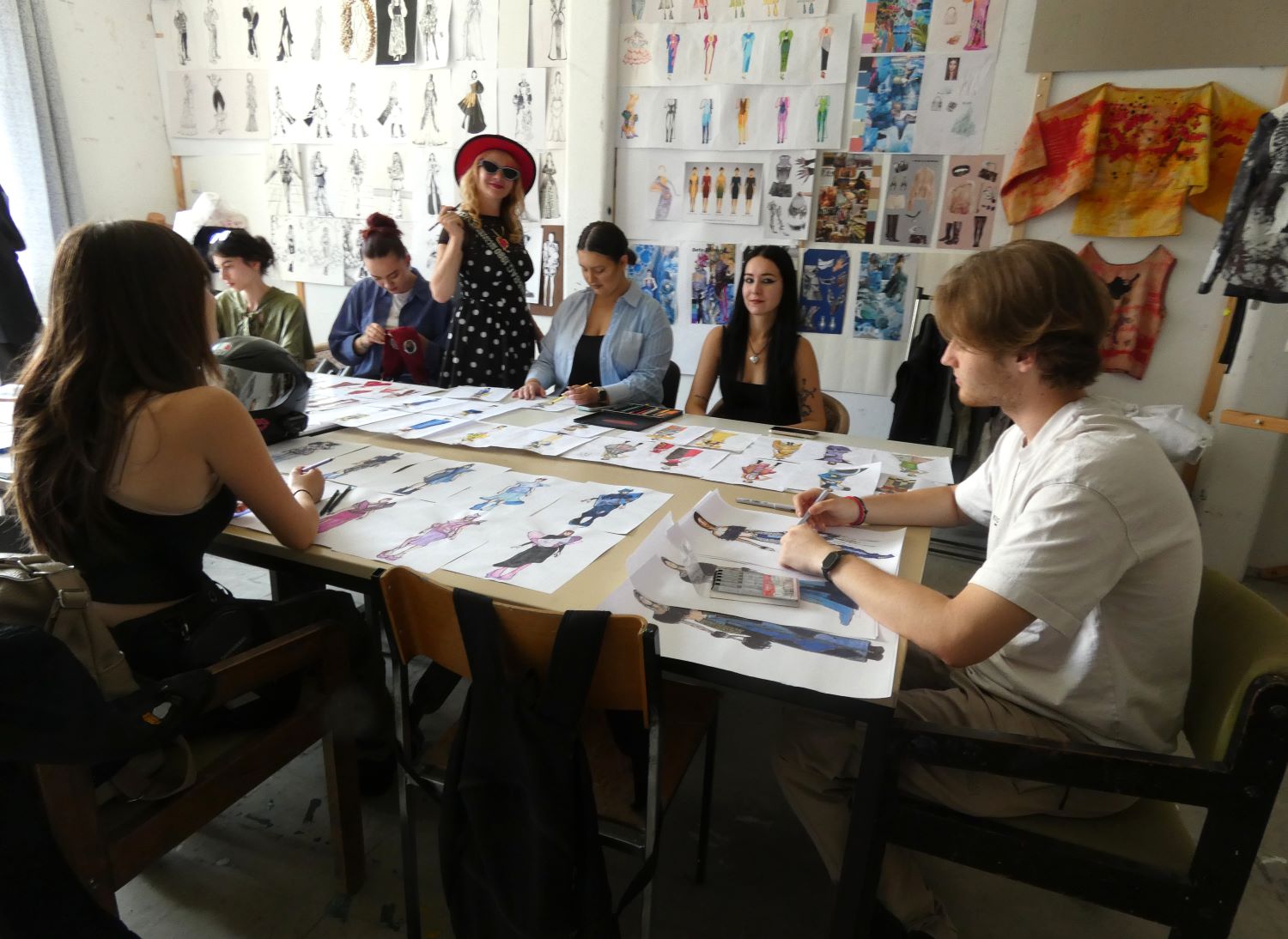 studenti-designeri-moda-universitate-oradea