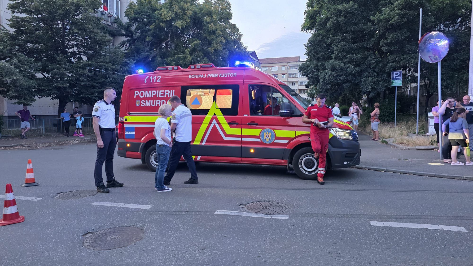 accident-oradea-leonardo-da-vinci-biciclist-politie-politia-ambulanta-smurd