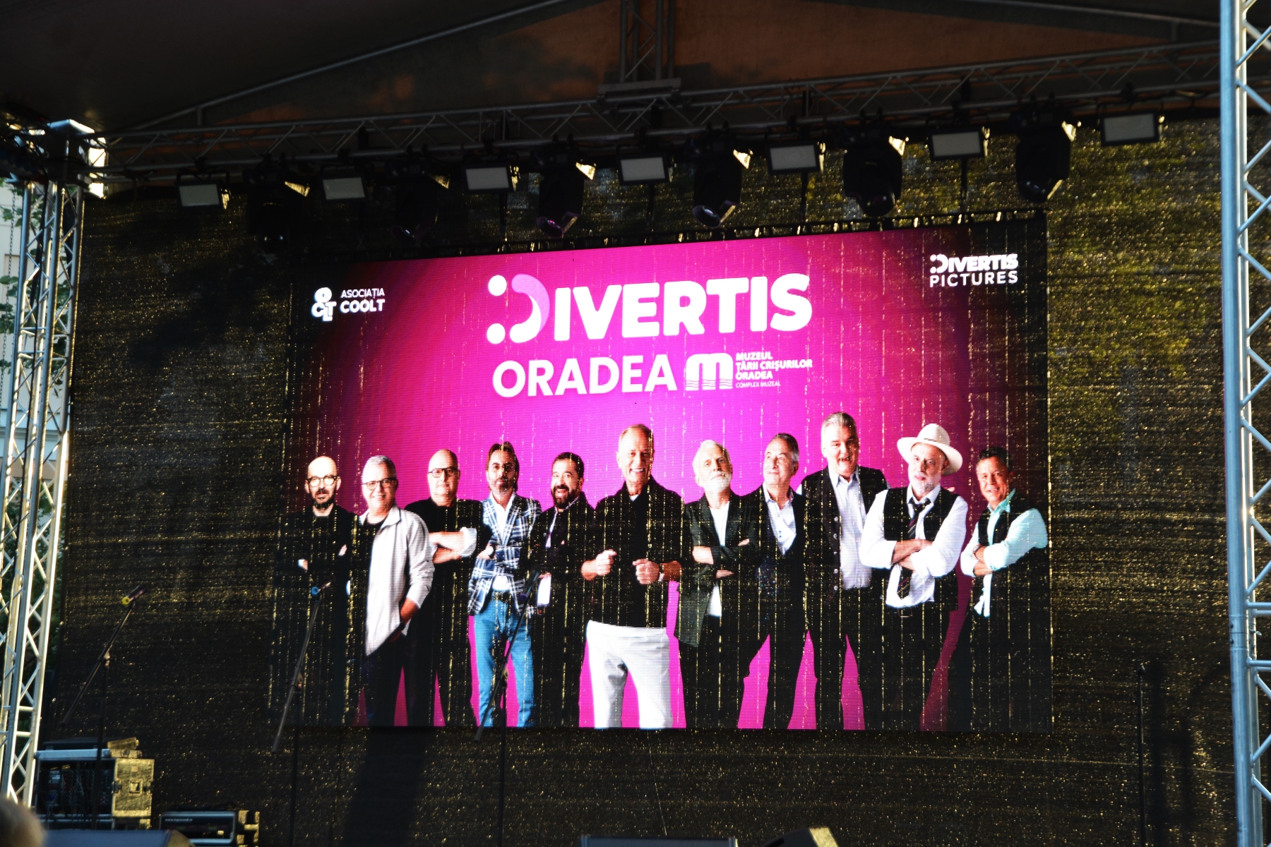 Gala Comediei cu grupul Divertis (1)