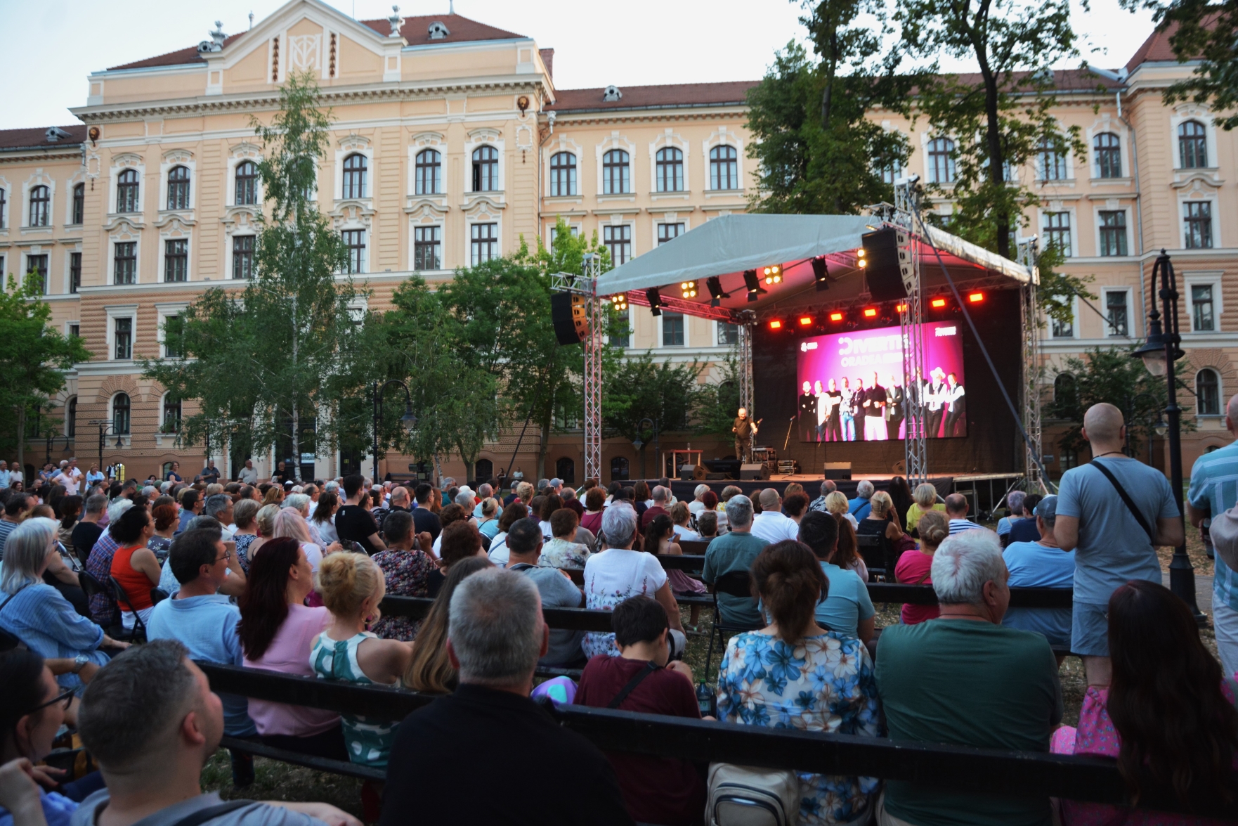 Gala Comediei cu grupul Divertis (31)