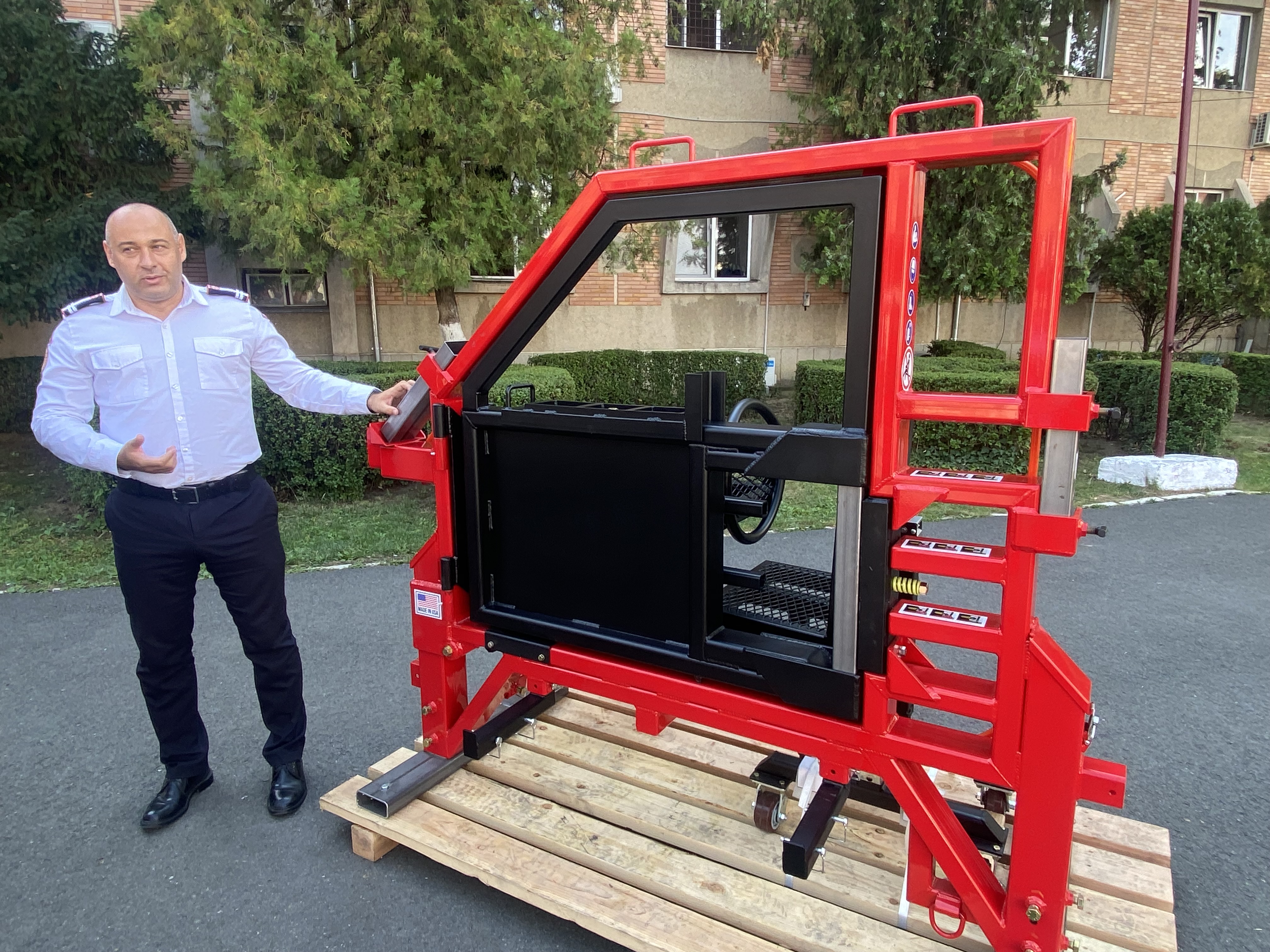 simulator-descarcerare-isu-premiera-oradea-pompieri