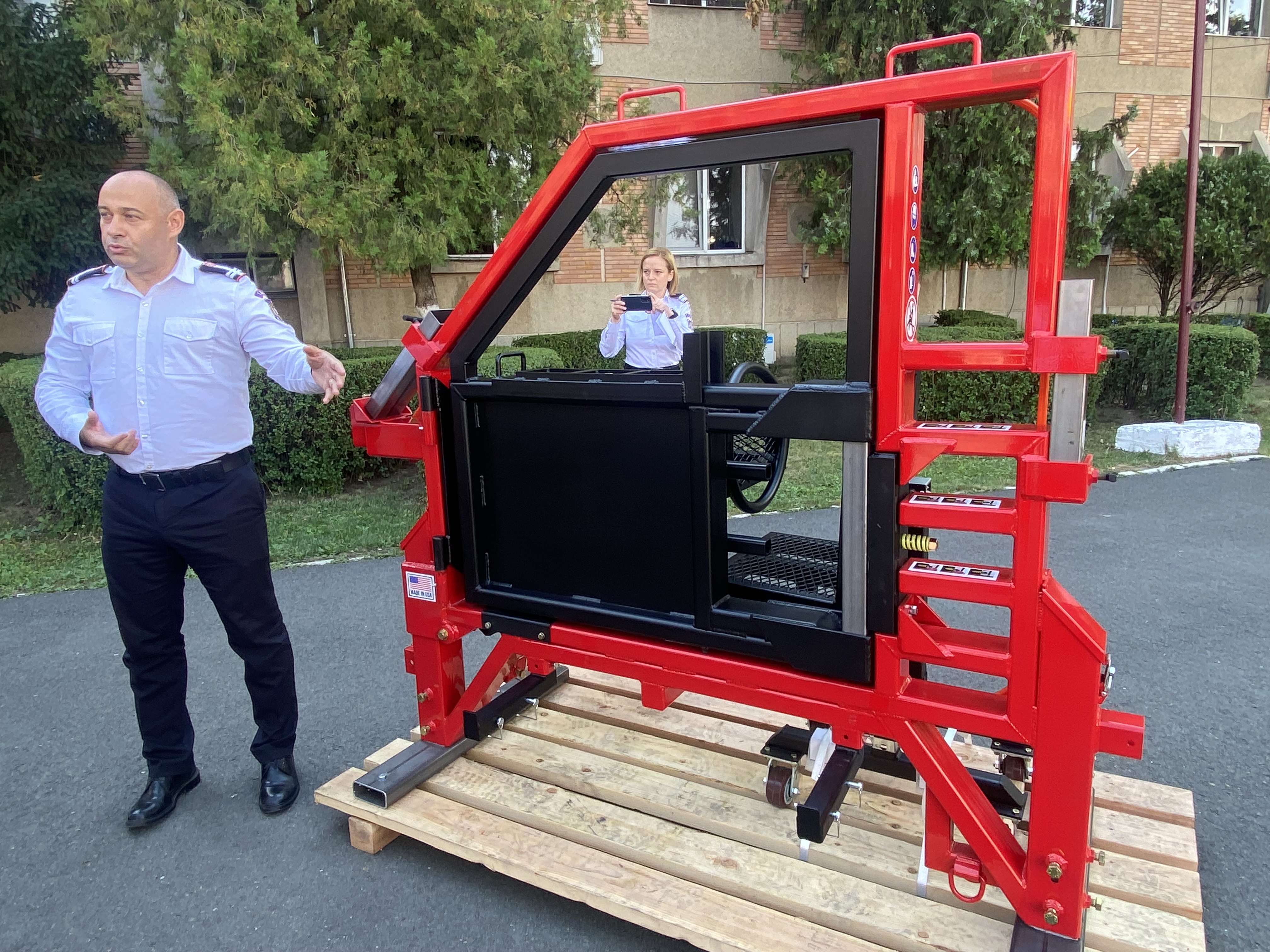 simulator-descarcerare-isu-premiera-oradea-pompieri