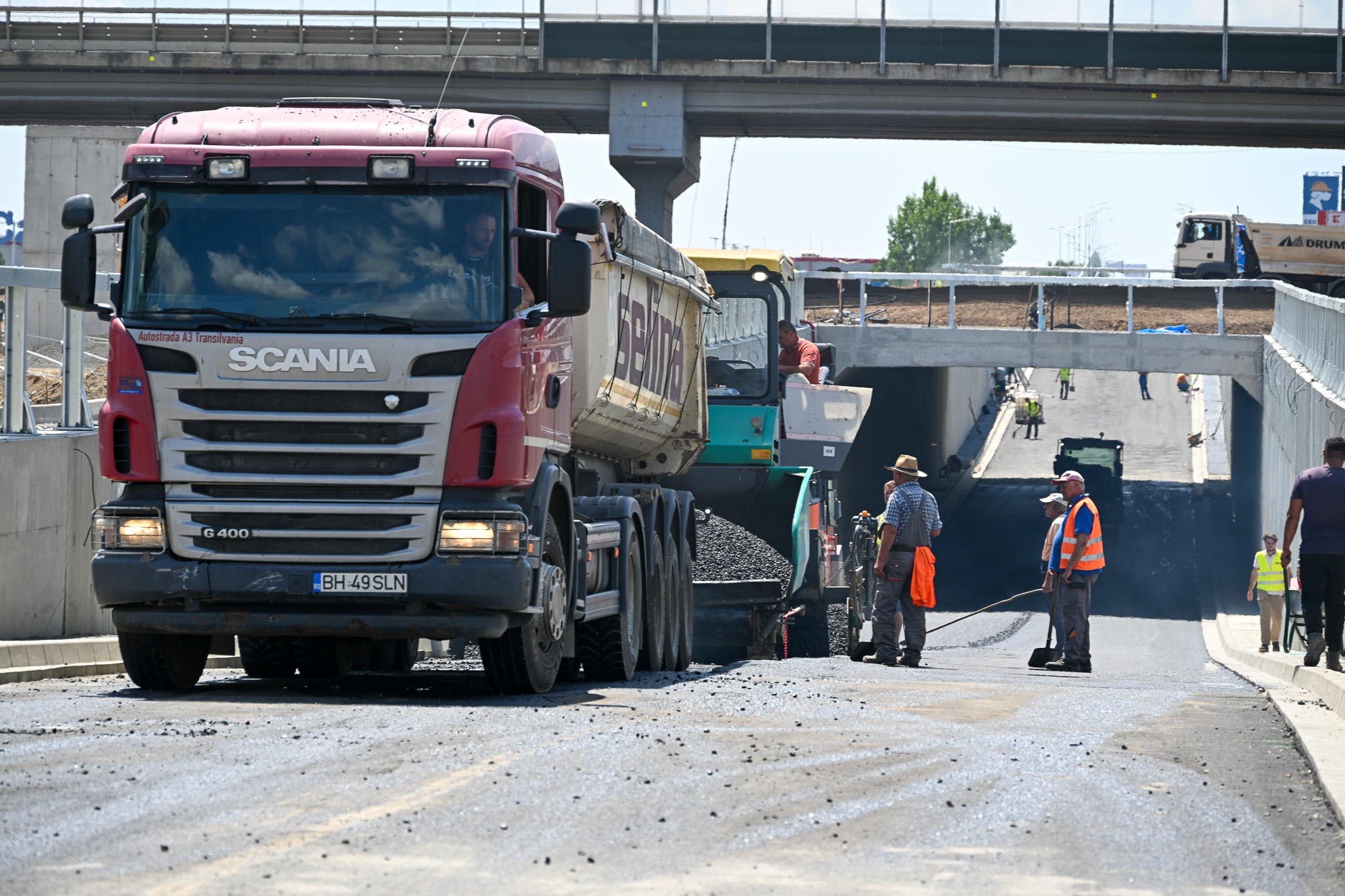Pasaj zona Jumbo - asfalt - Consiliul Judetean Bihor (1)