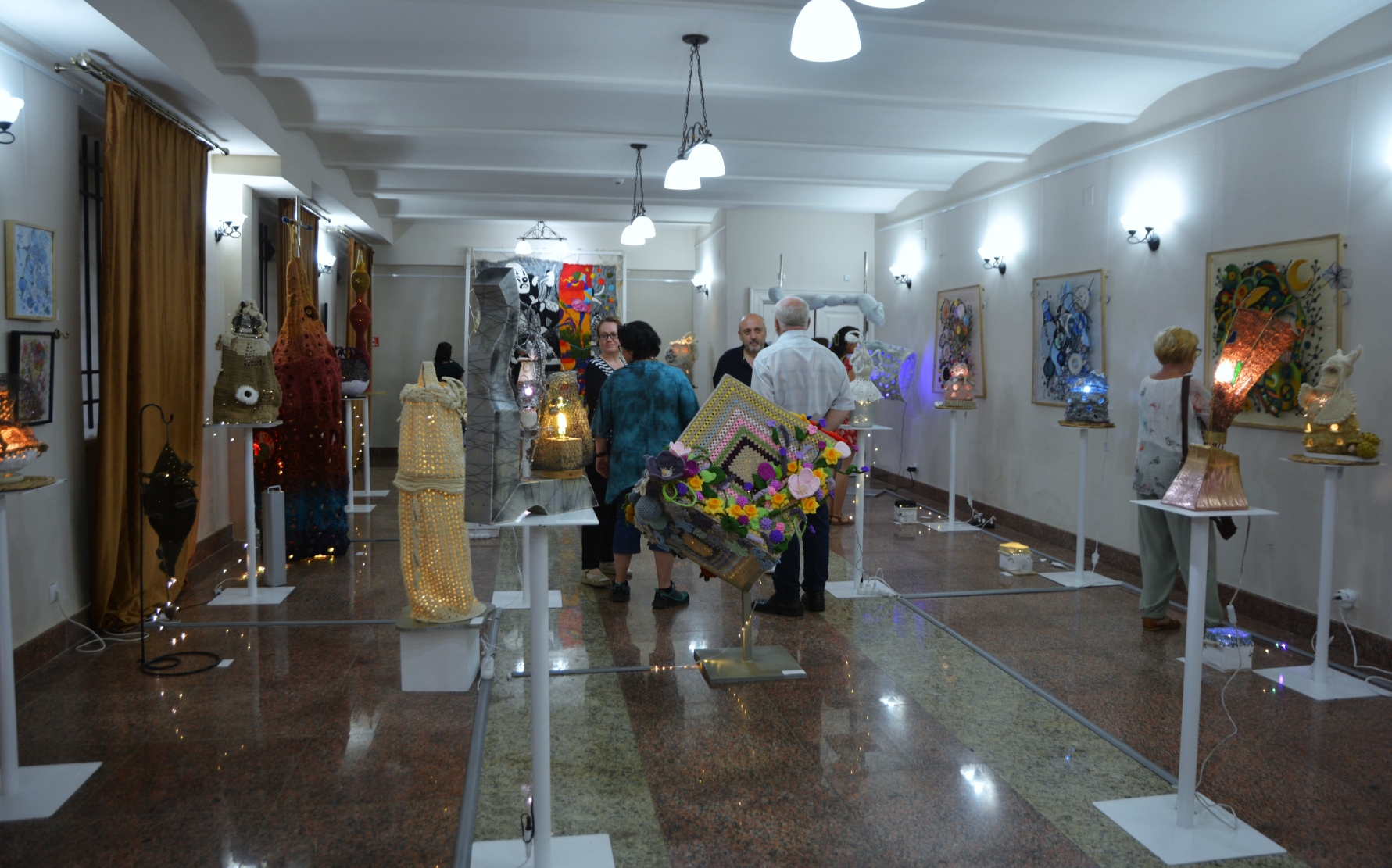 expo Naraţiunile luminii (2)