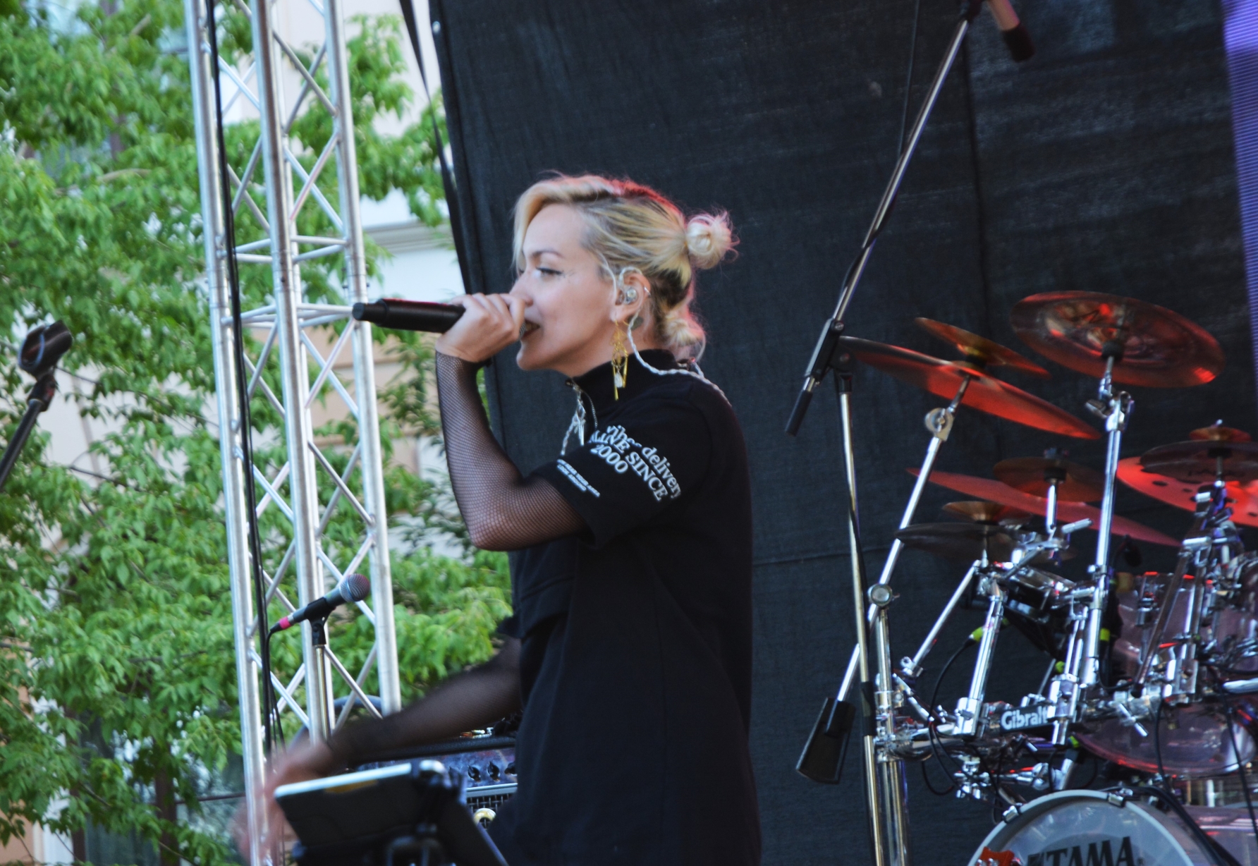 Concert Dafina la Muzeul Ţării Crişurilor_Foto Camelia Buşu (10)