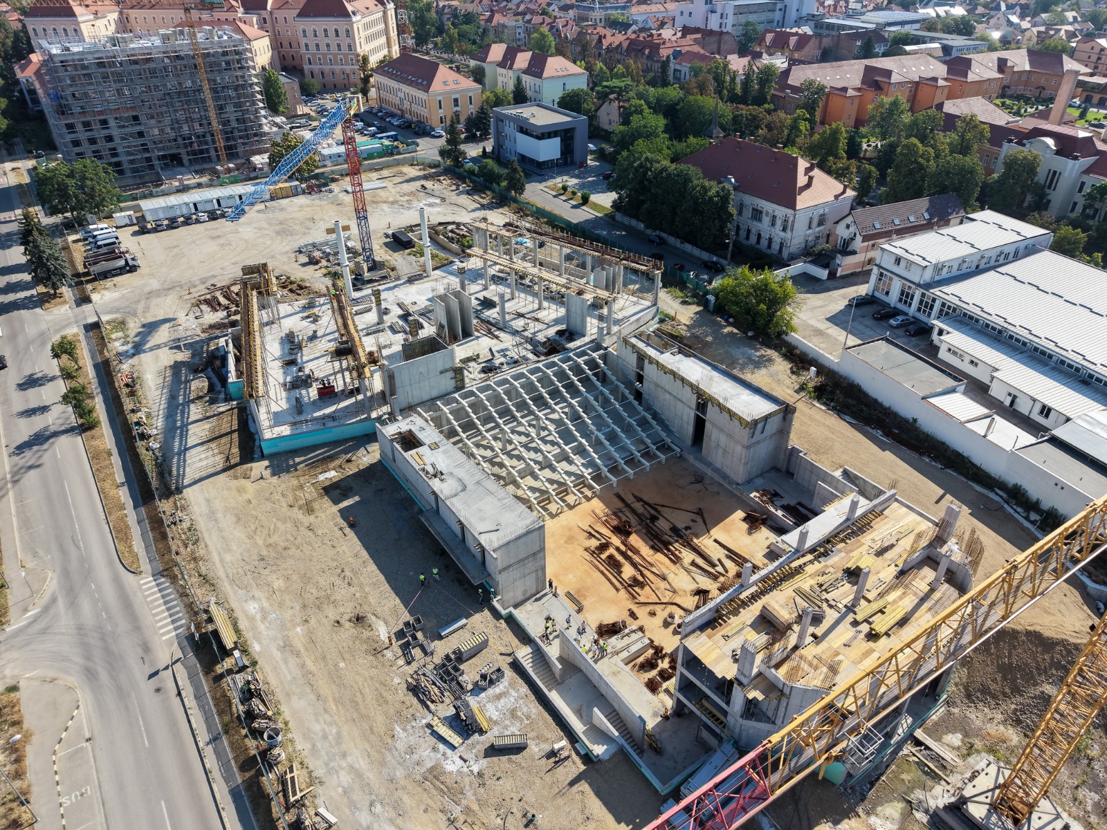 centru-multifunctional (2)