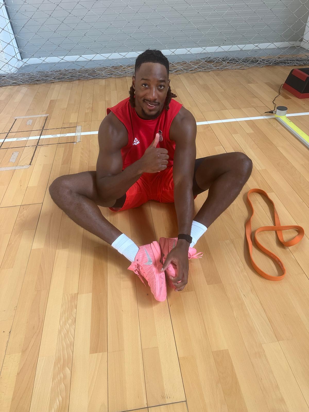 reunire daniel akin