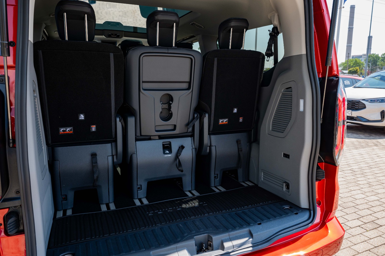 52eb8e03-0ae3-4d7b-b911-20cf9a239039