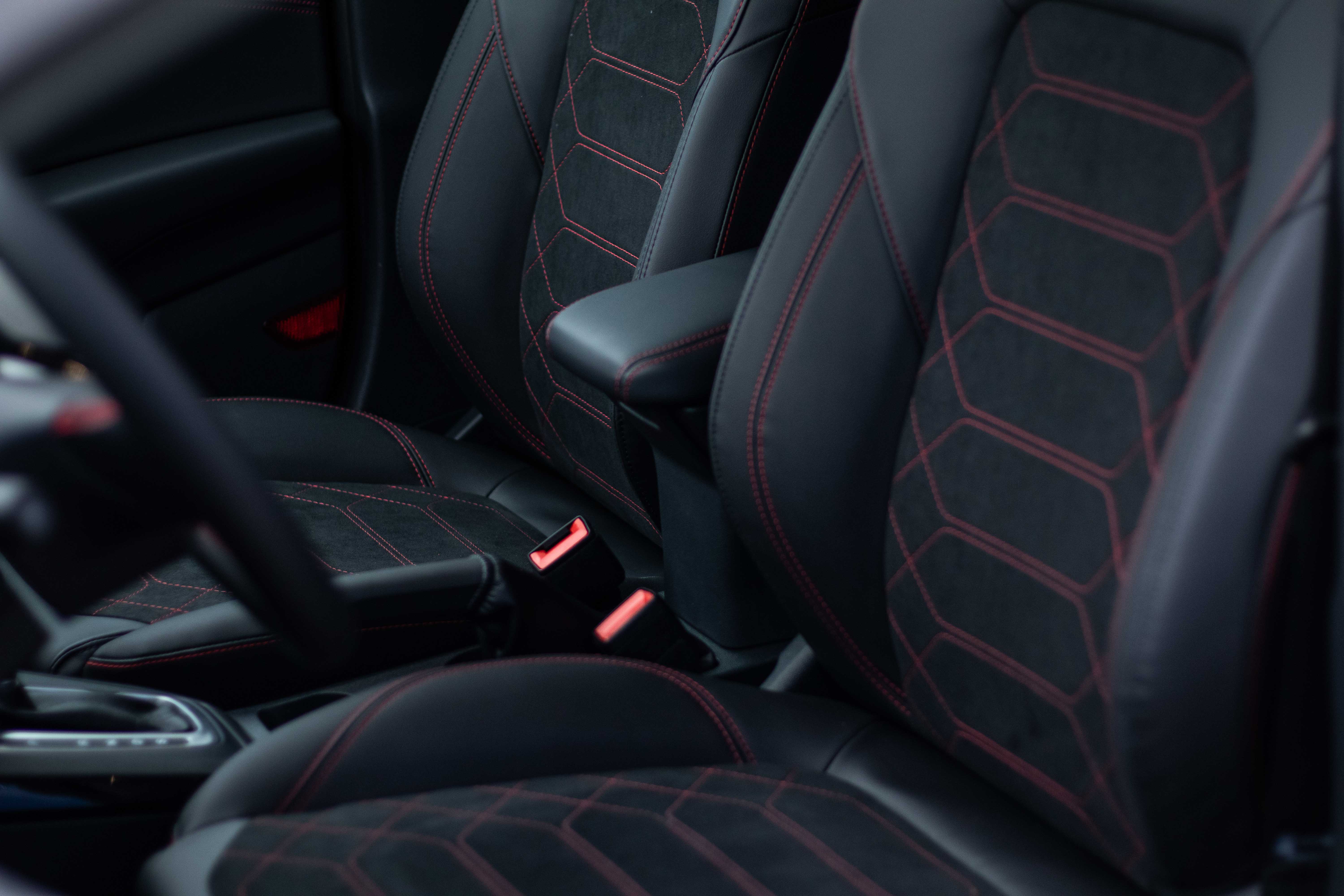 PUMA MCA ST-LINE X ECOBOOST mHEV 125 CP A7 DCT LED MATRIX CACTUS GREY-22