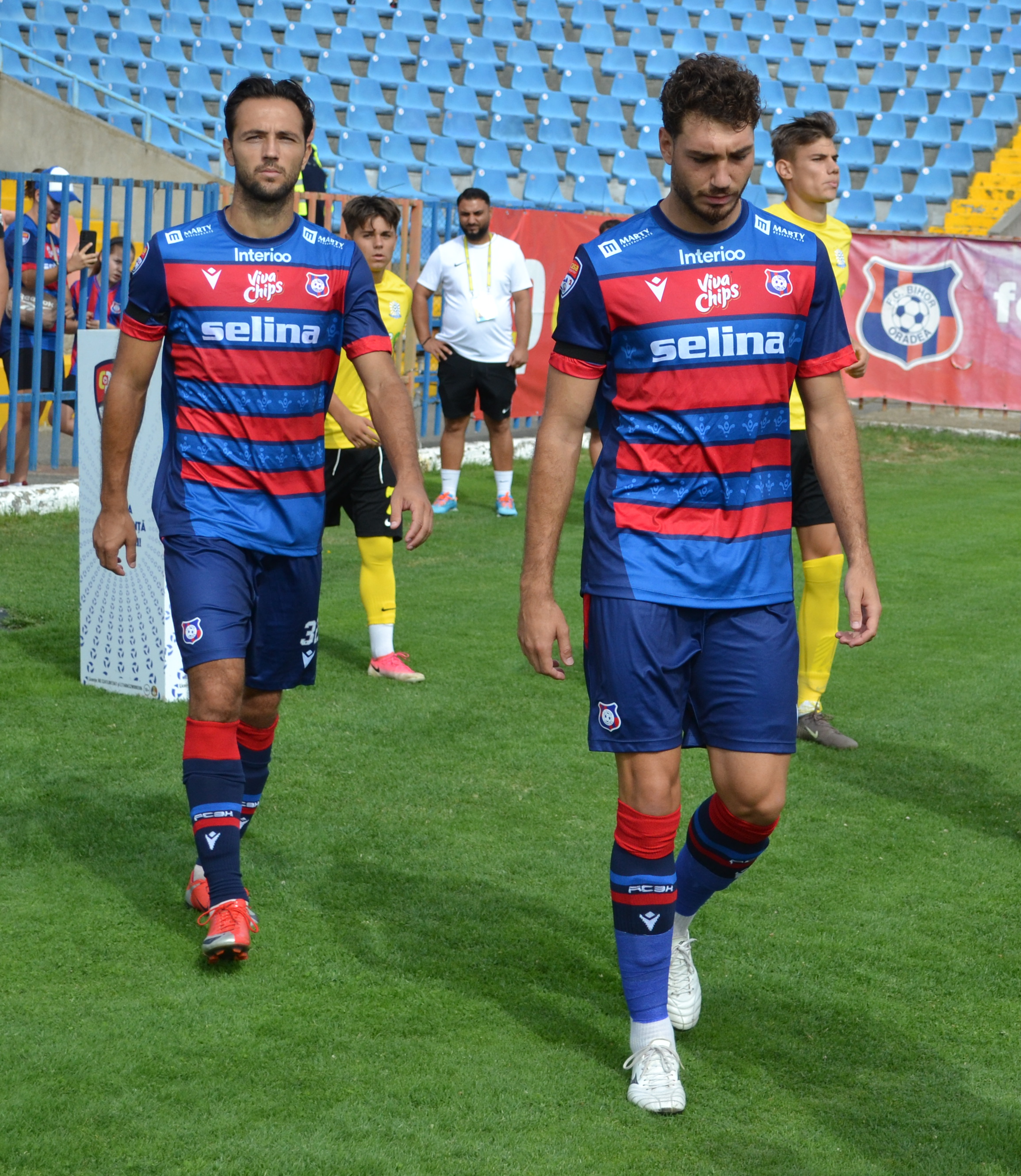 fcb7