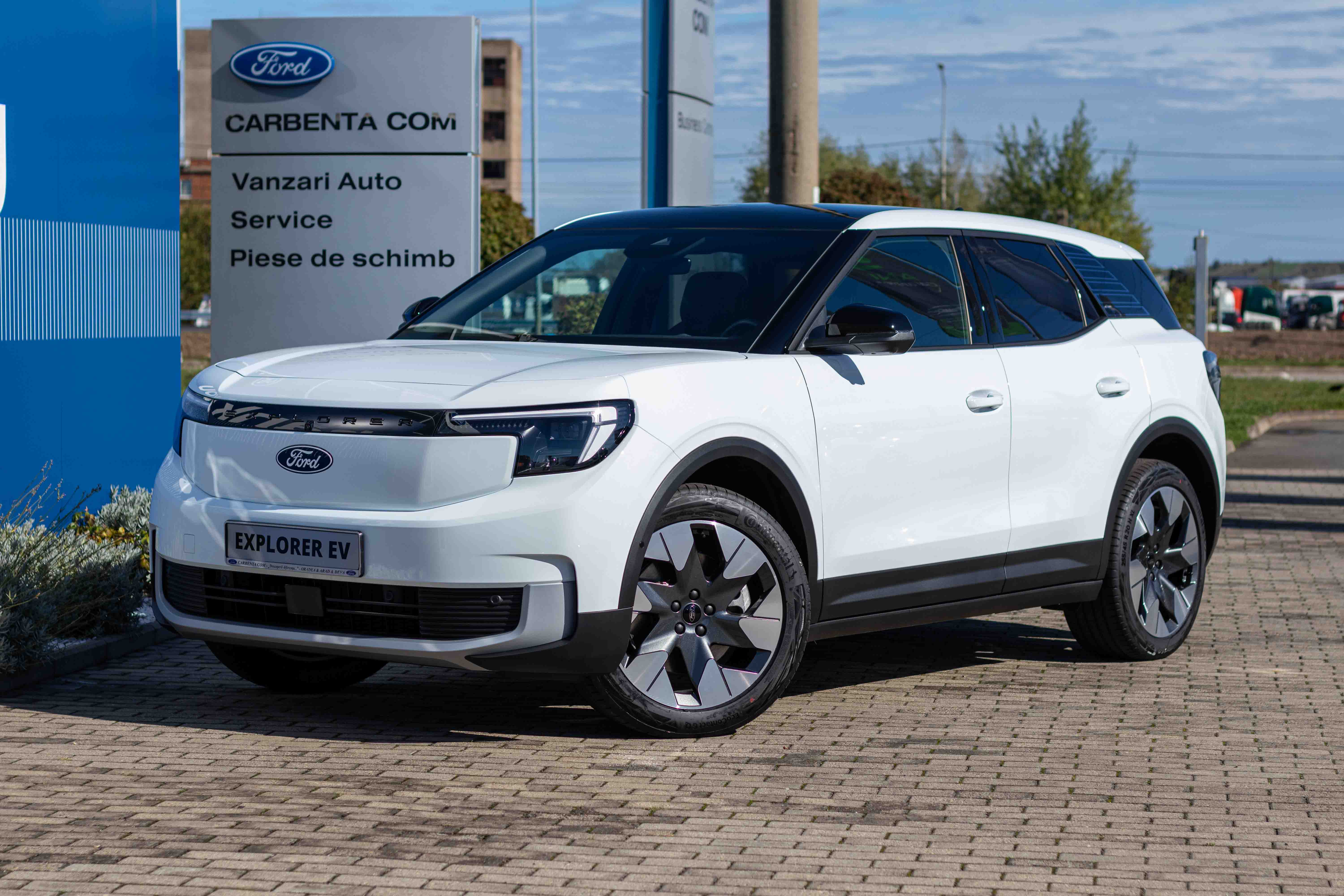 NOUL EXPLORER ELECTRIC PREMIUM EXTENDED RANGE 340 CP AT AWD PANORAMIC FROZEN WHITE jante 20-2