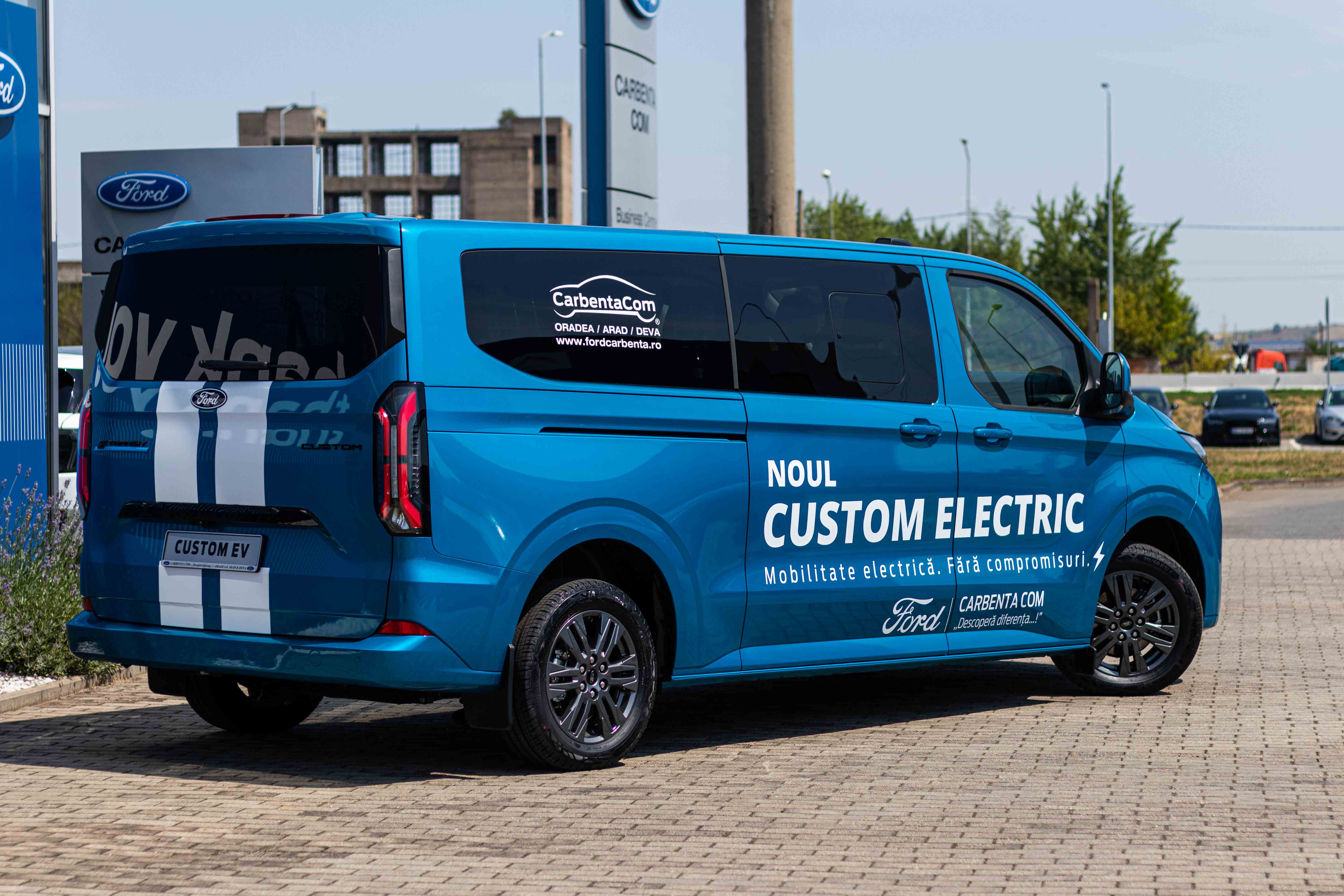 noul-transit-custom-limited-a3db35ab9b1e7875596db70b2f1e2f4e