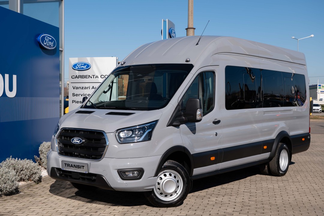 ford transit bus (2)