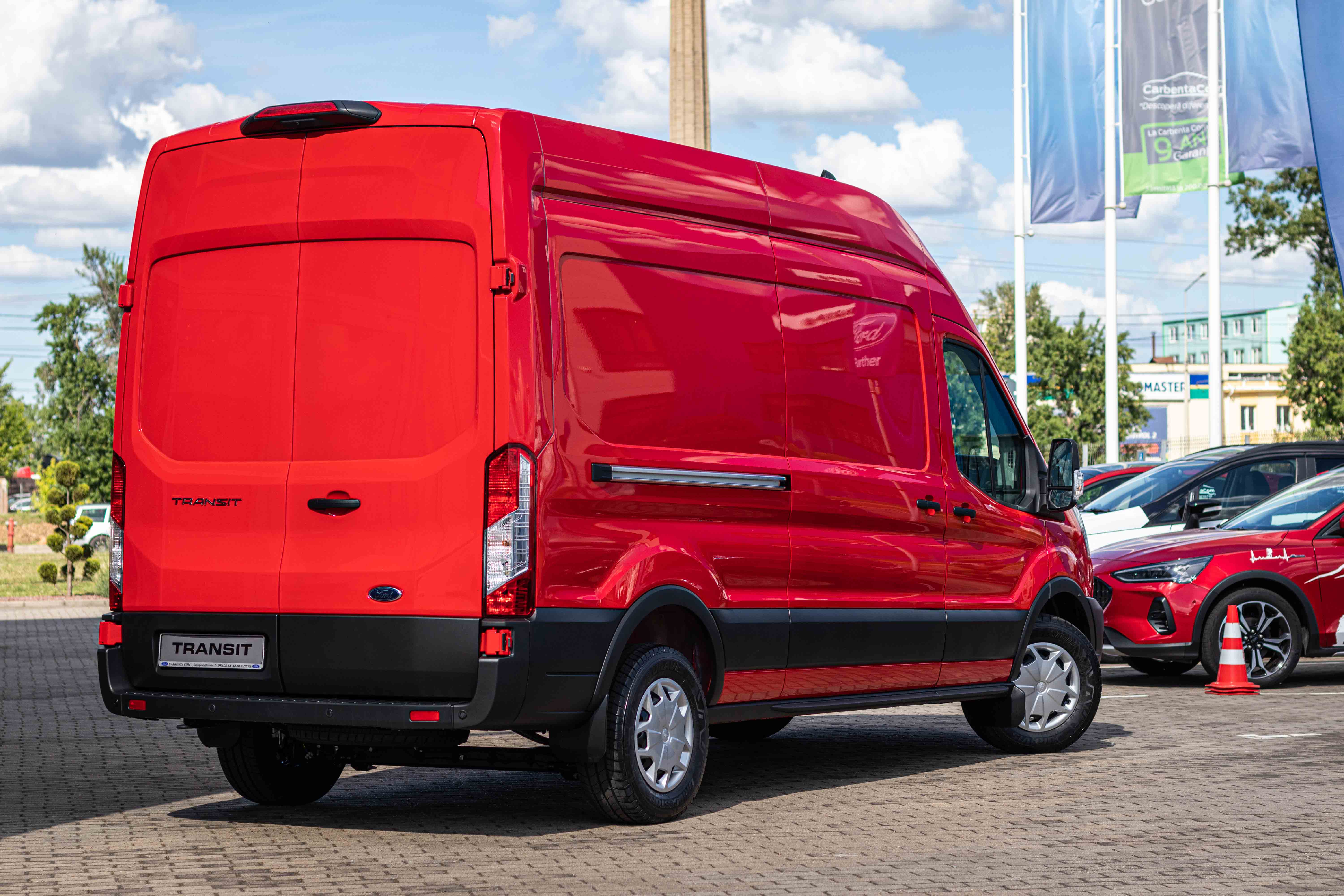 ford transit van (1)