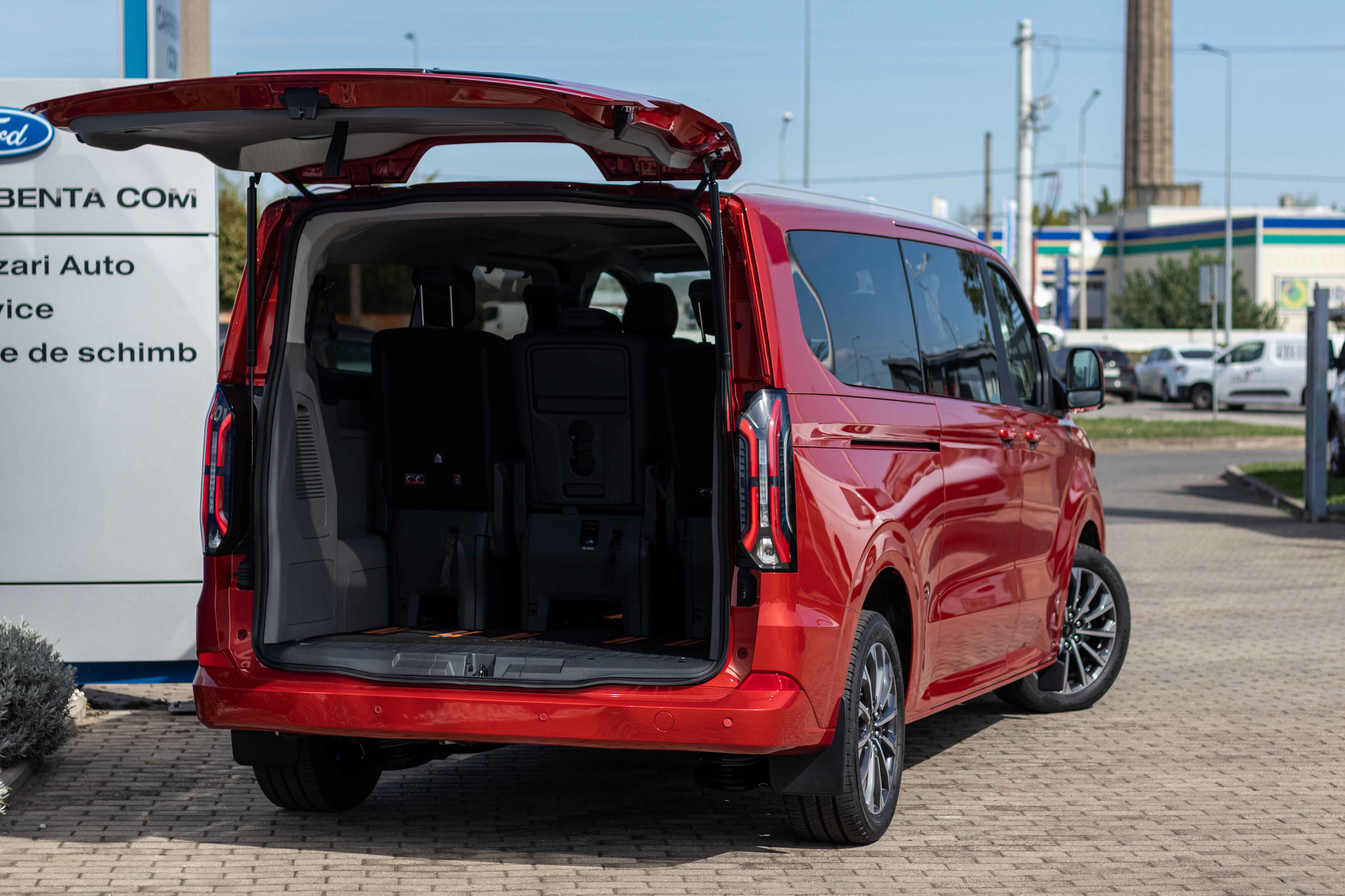 ford tourneo custom (4)
