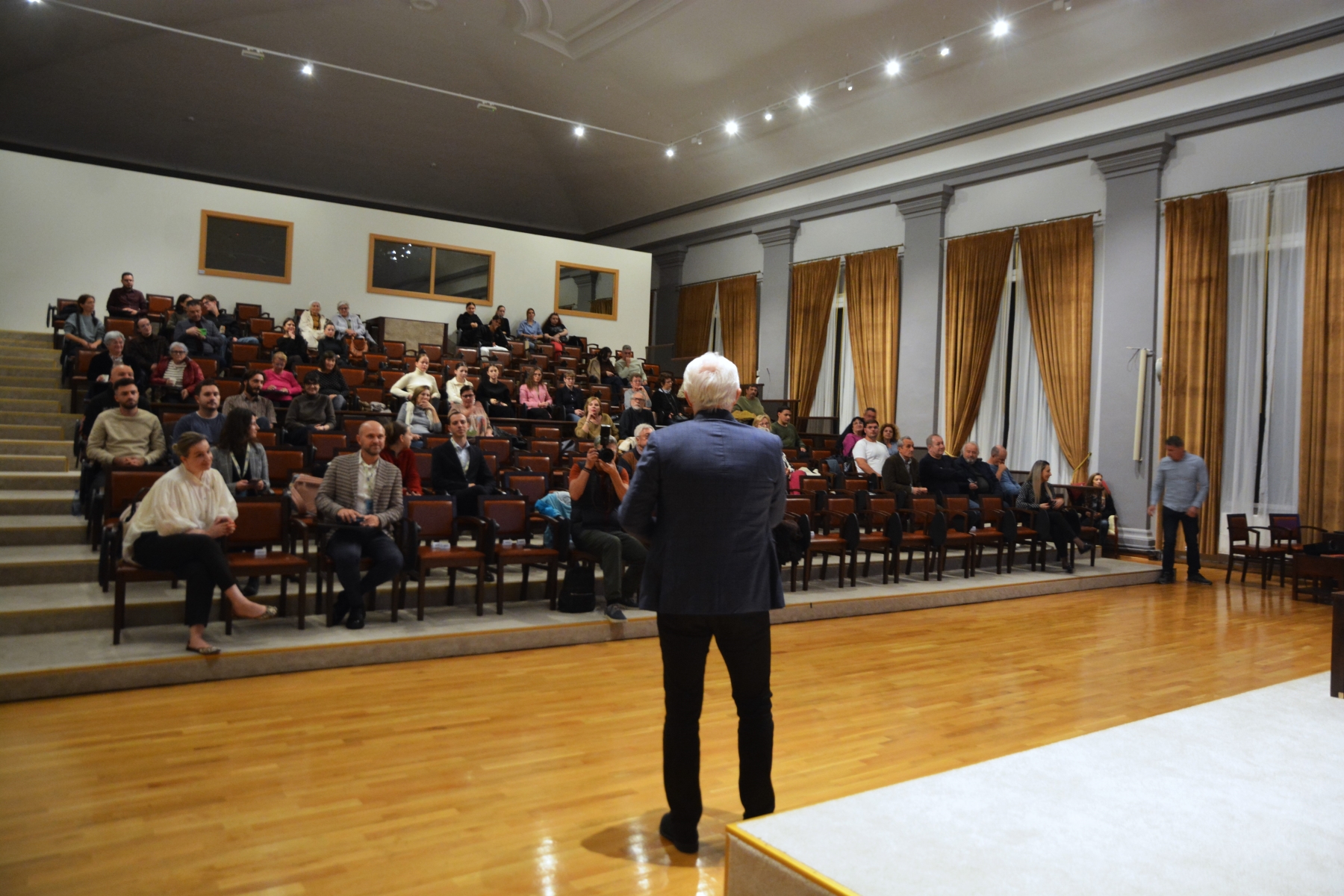 Filmul 4,3,2 cu Anamaria Marinca la Muzeul Tarii Crisurilor (5)