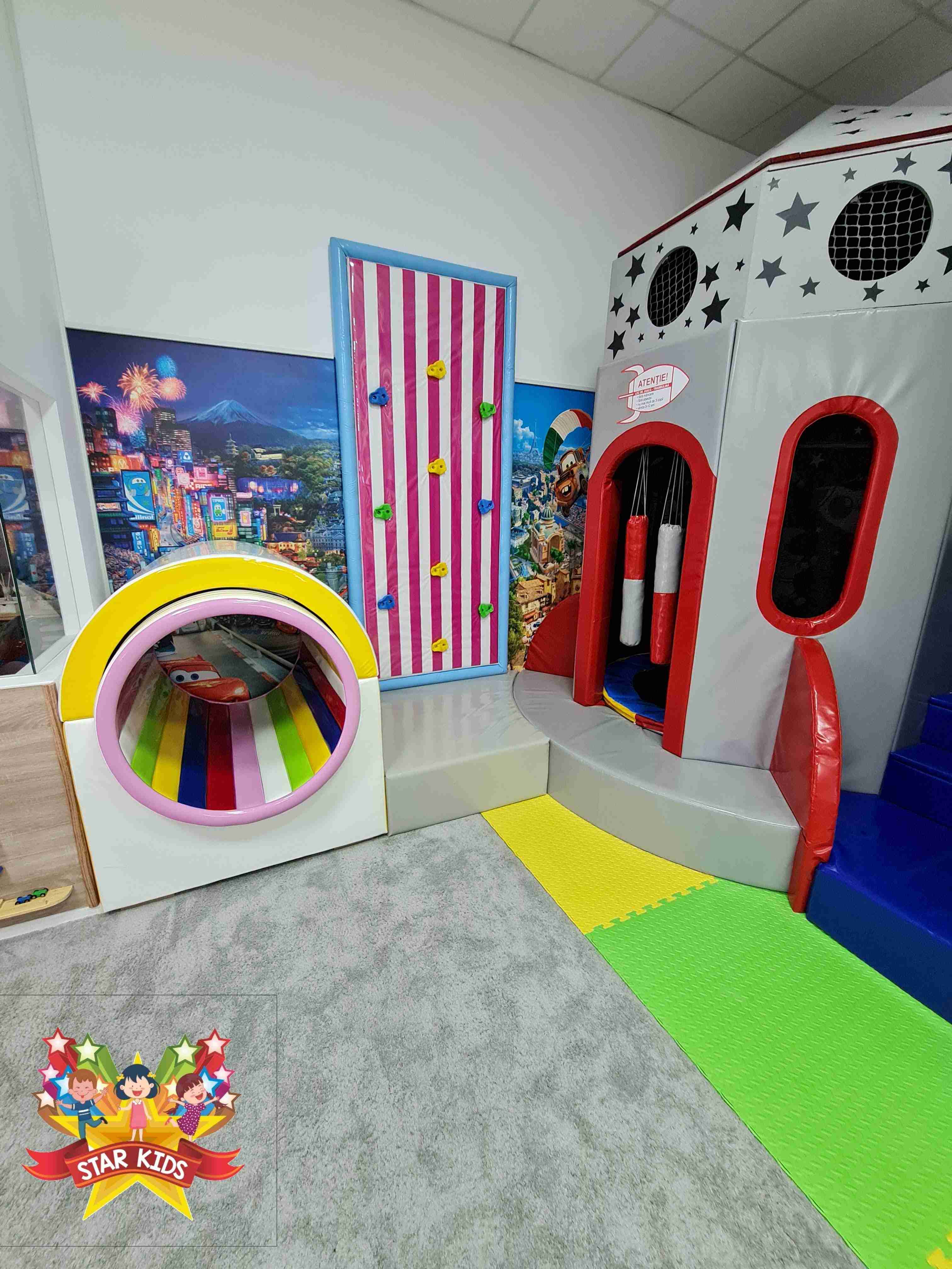 INTERIOR (7)-bcb9e986